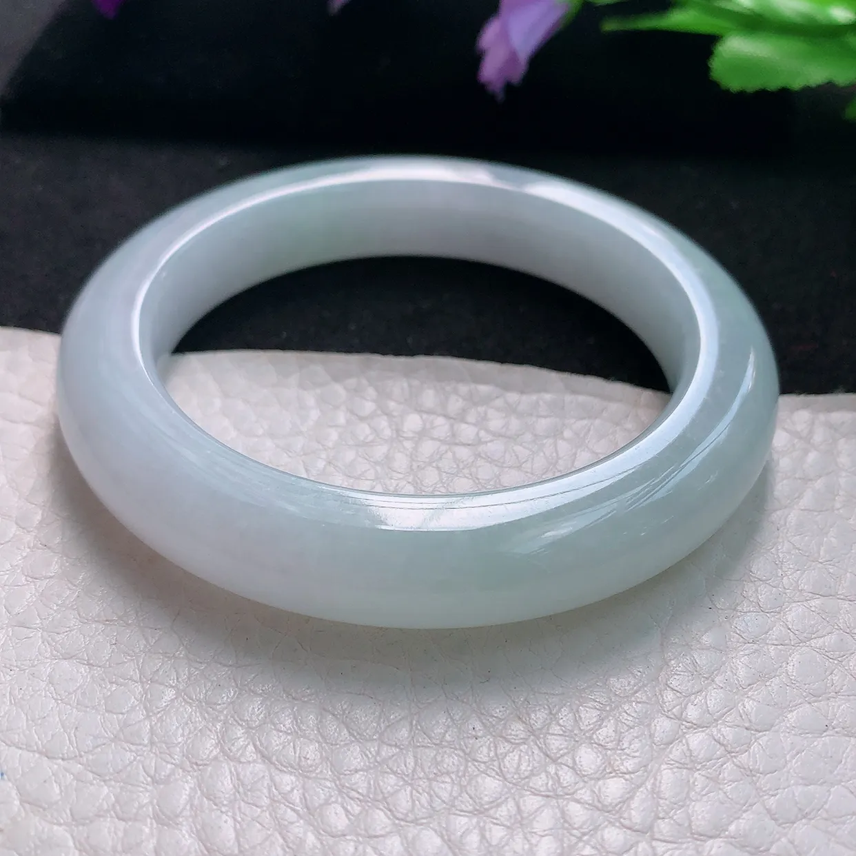 js自然光52.5*10.6*10.3圆镯 天然缅甸翡翠手镯白月光圆条镯子福镯