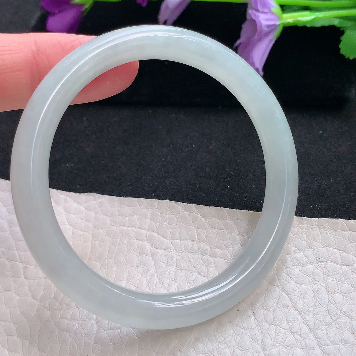 n自然光52*7.8*7.5圆镯 天然缅甸翡翠a货手镯白月光叮当镯子细圆条手镯