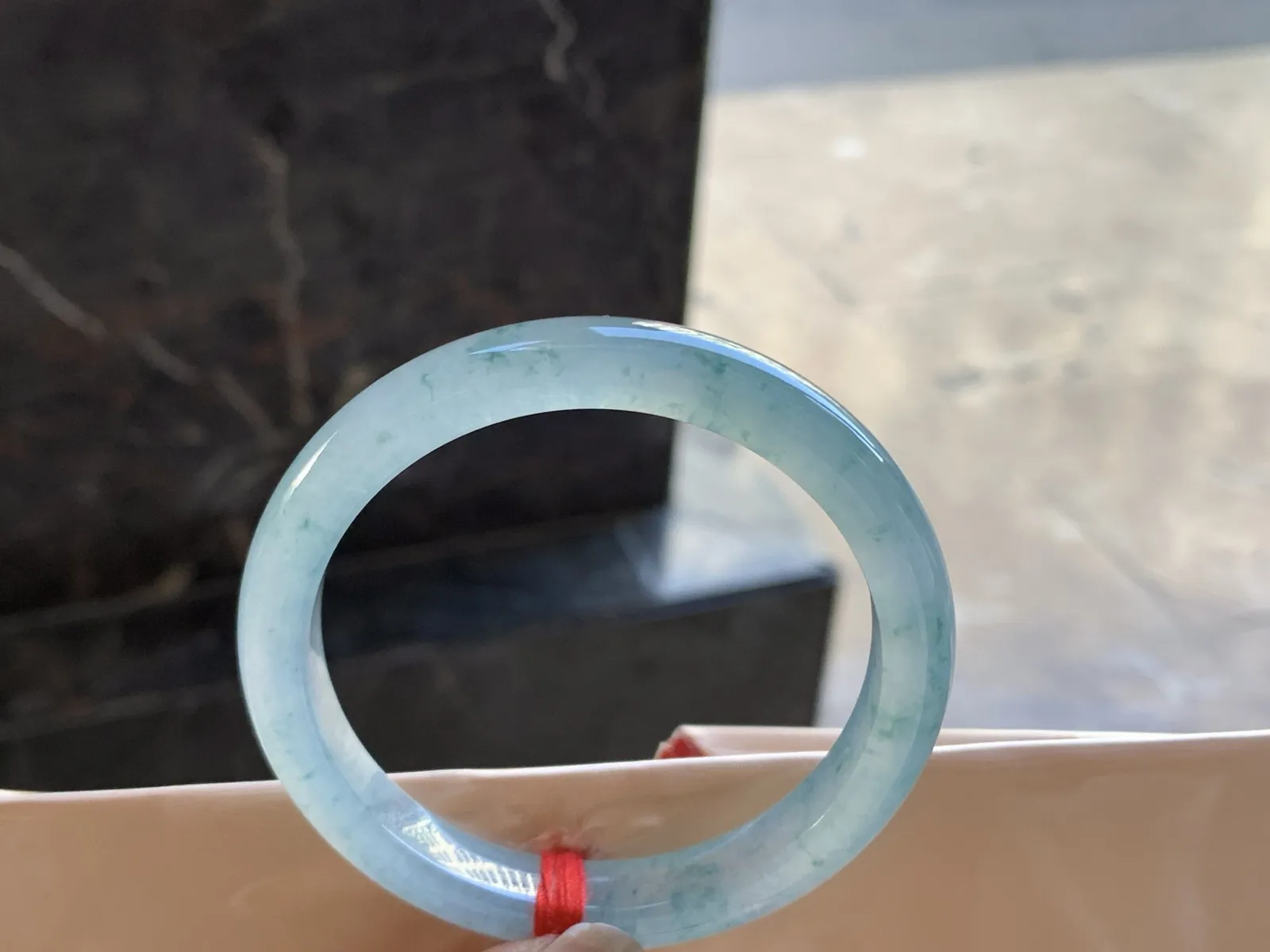 54-9.3-7.2

冰蓝花手镯^_^冰透 荧光十足