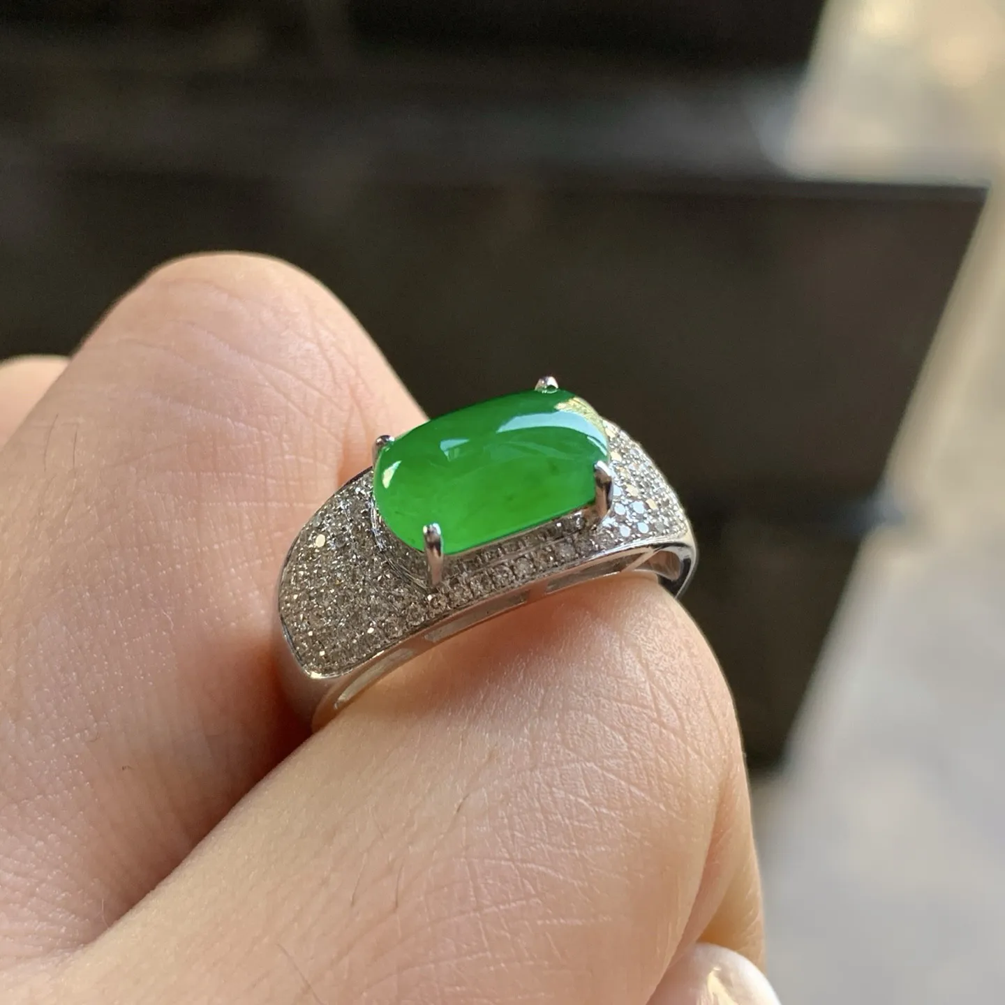 冰绿戒指^_^金钻镶嵌 色阳 水润