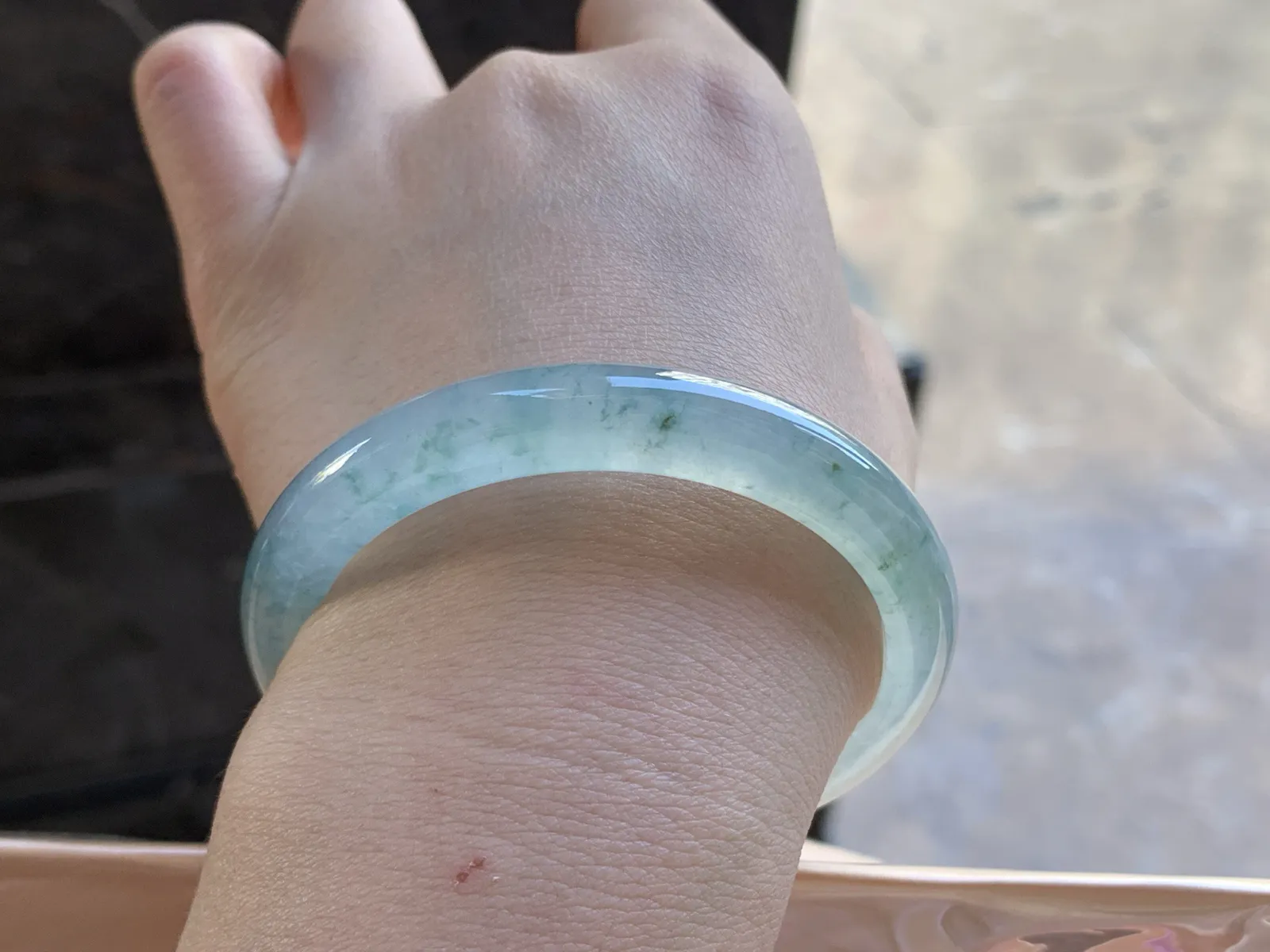 54-9.3-7.2

冰蓝花手镯^_^冰透 荧光十足