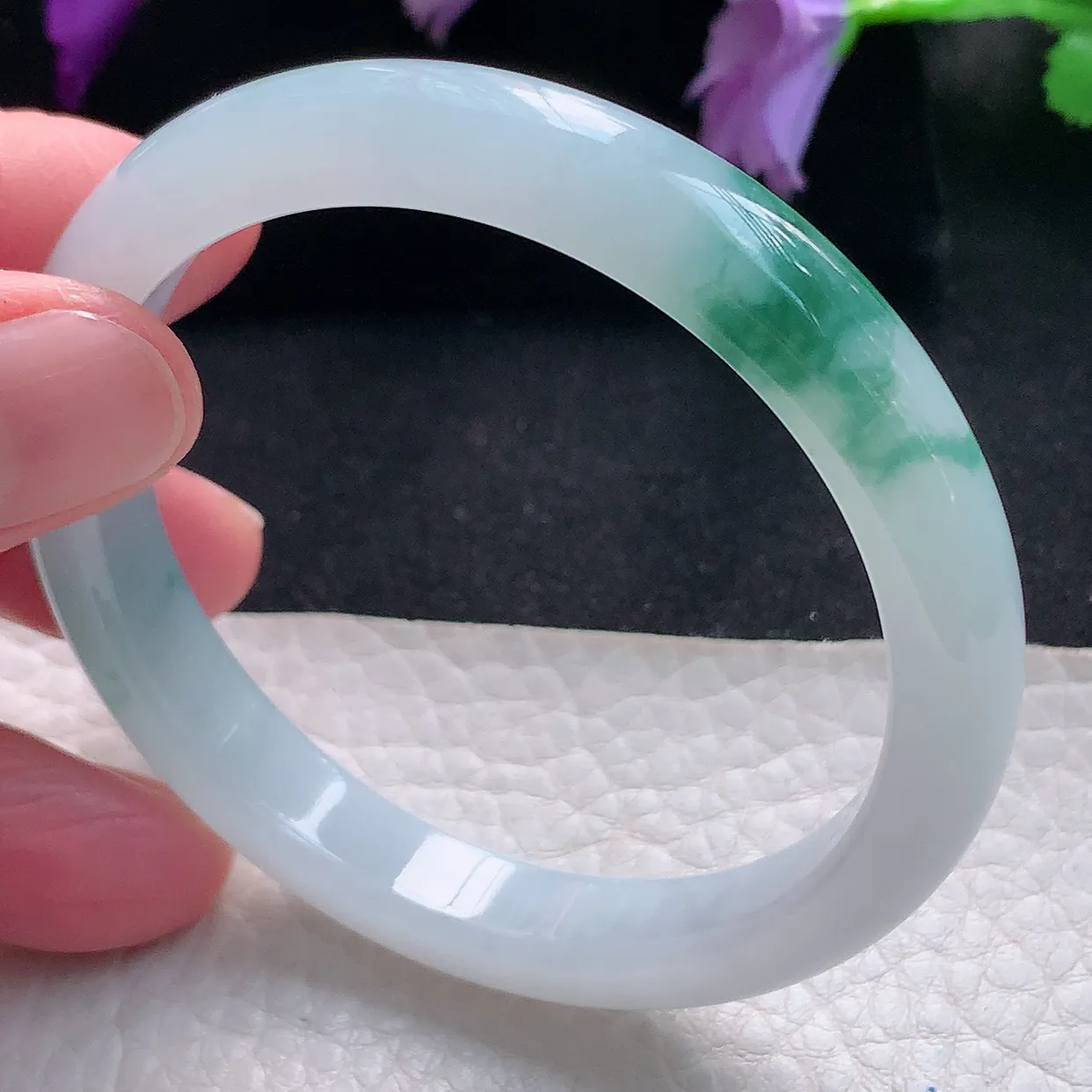 jm自然光53*9.4*6.9平安镯 天然缅甸翡翠a货手镯牛奶底飘花镯子