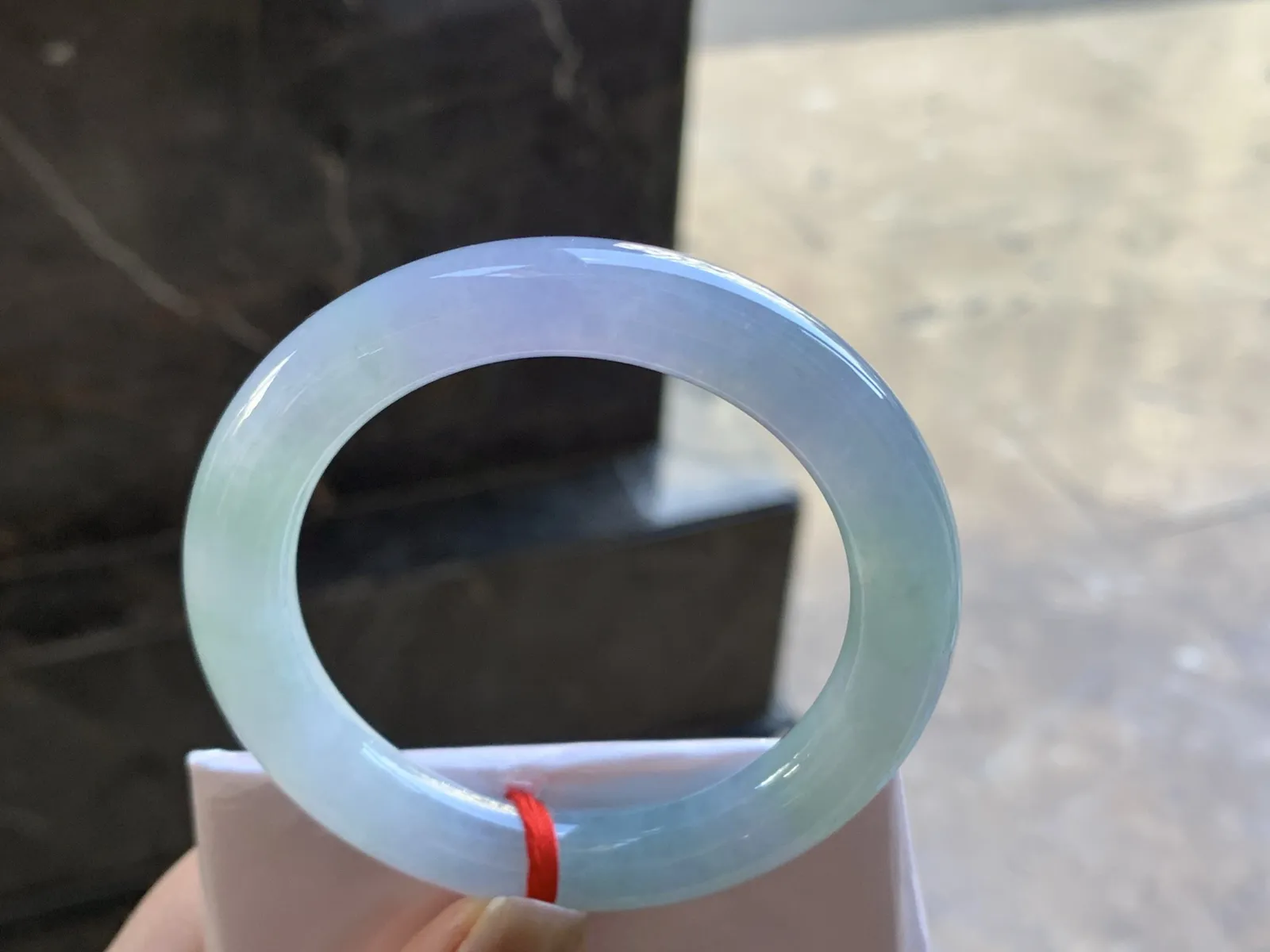 52.5-10.1

紫罗兰圆条手镯^_^鲜艳起光