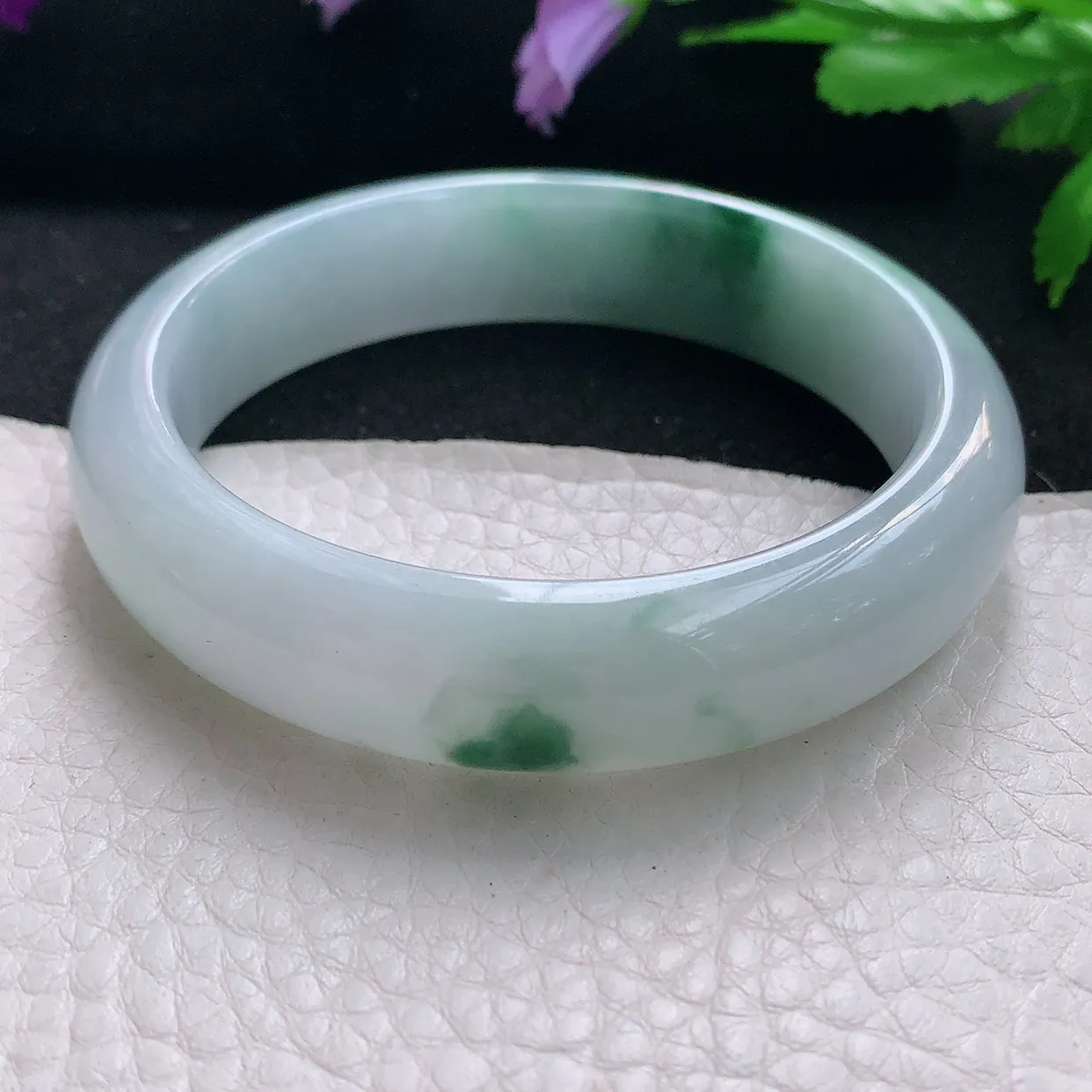 js自然光57*14*7.8平安镯天然缅甸翡翠手镯飘花正圈宽边镯子