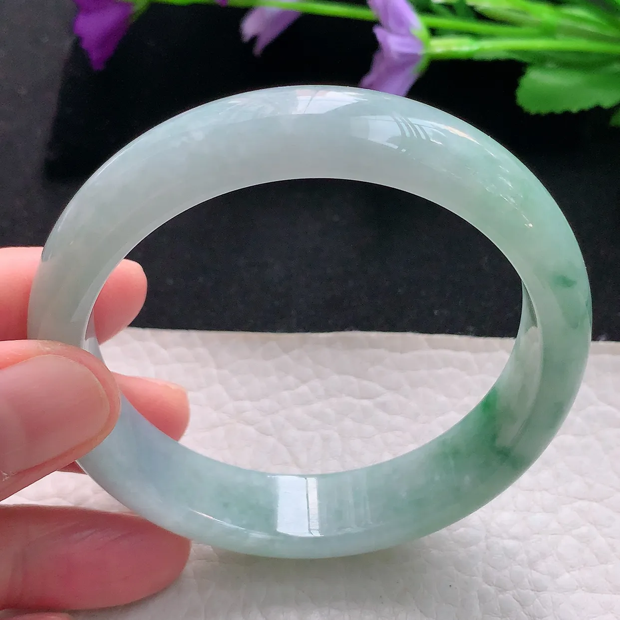 js自然光58*14*7.5平安镯 天然缅甸翡翠手镯飘绿正圈宽边镯子玉手环