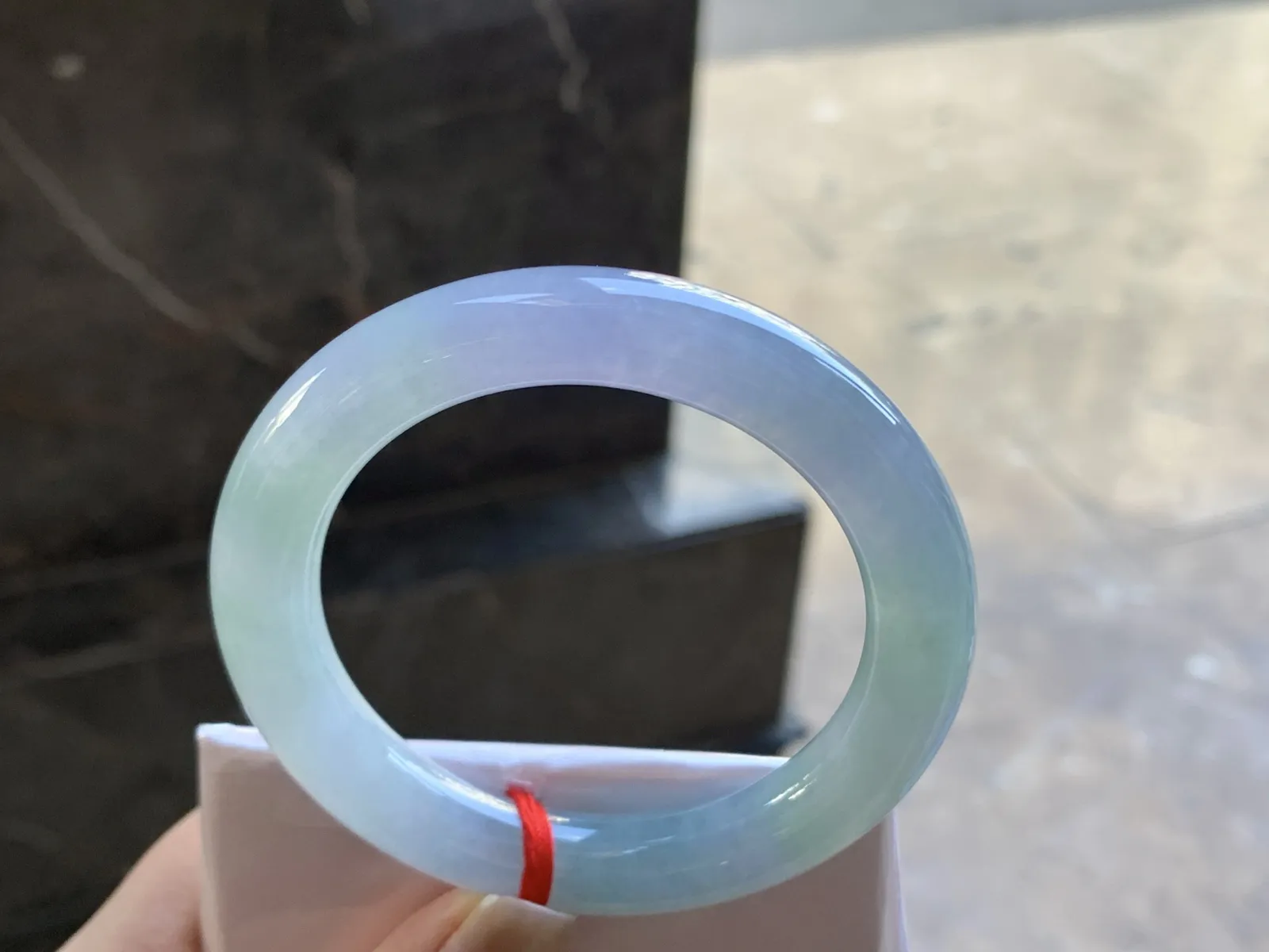 52.5-10.1

紫罗兰圆条手镯^_^鲜艳起光