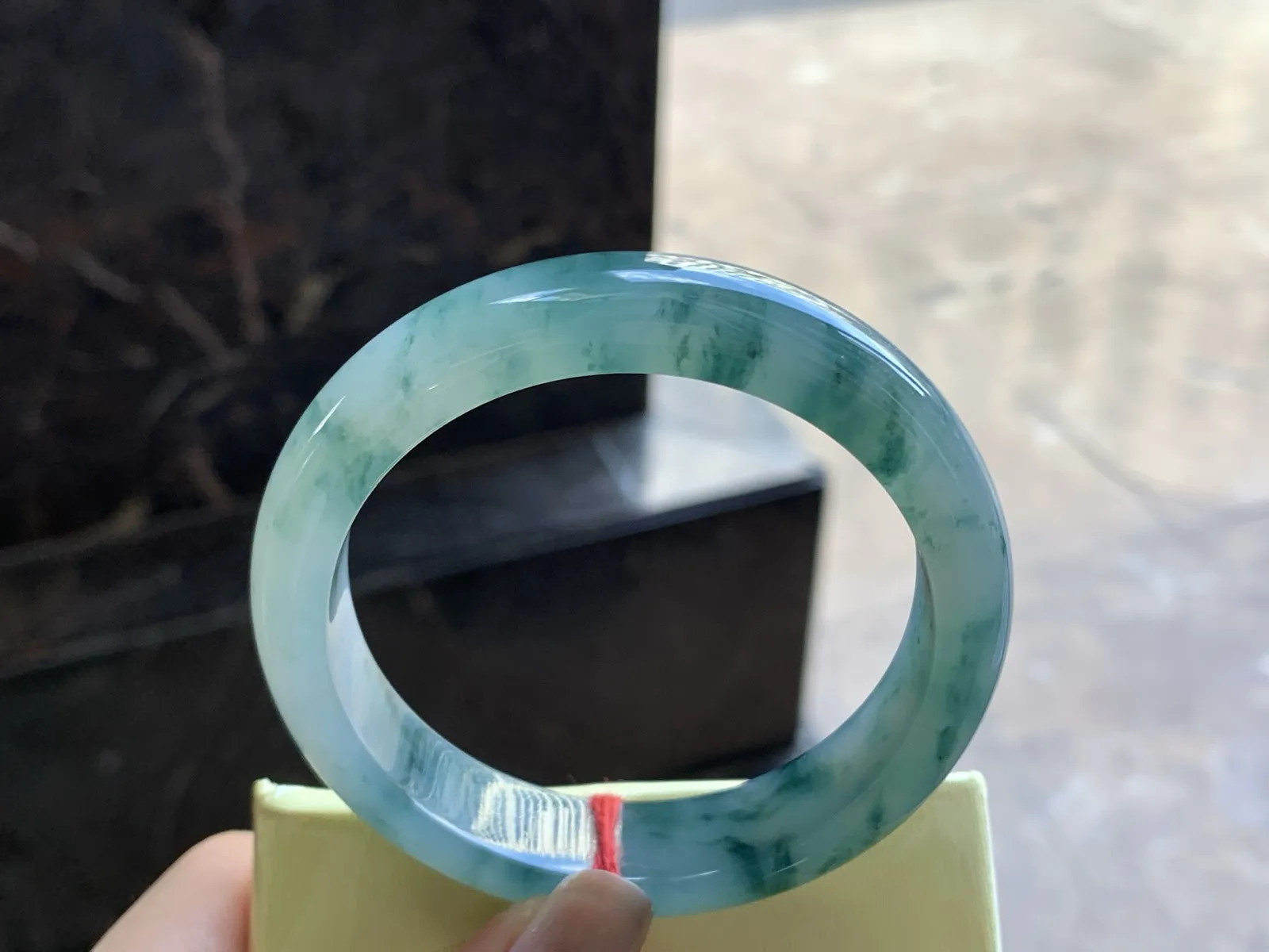 55.5-12.6-7.9

蓝花手镯^_^飘花灵韵