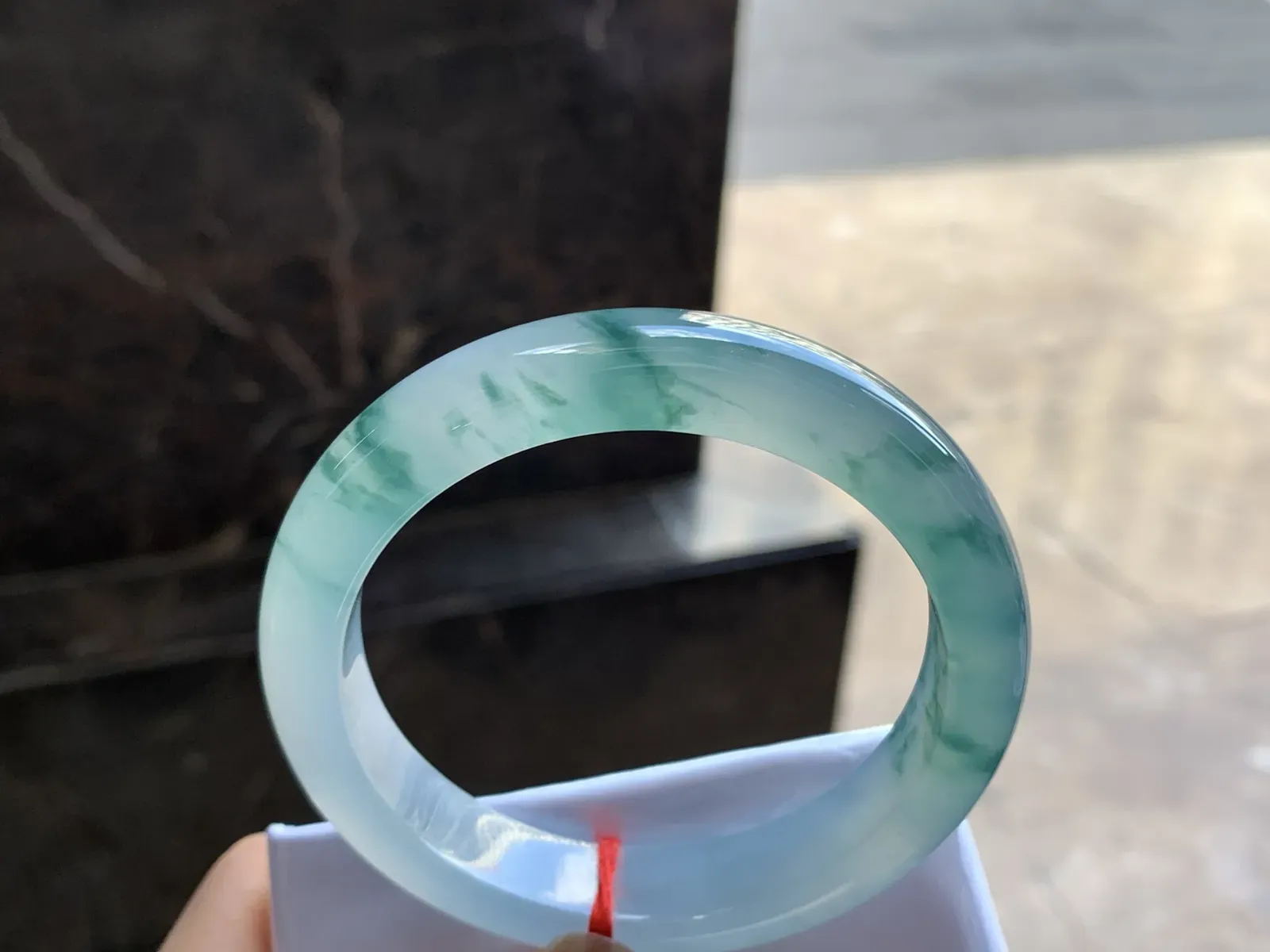 56.5-12.5-8.7

冰蓝花手镯^_^种水冰透