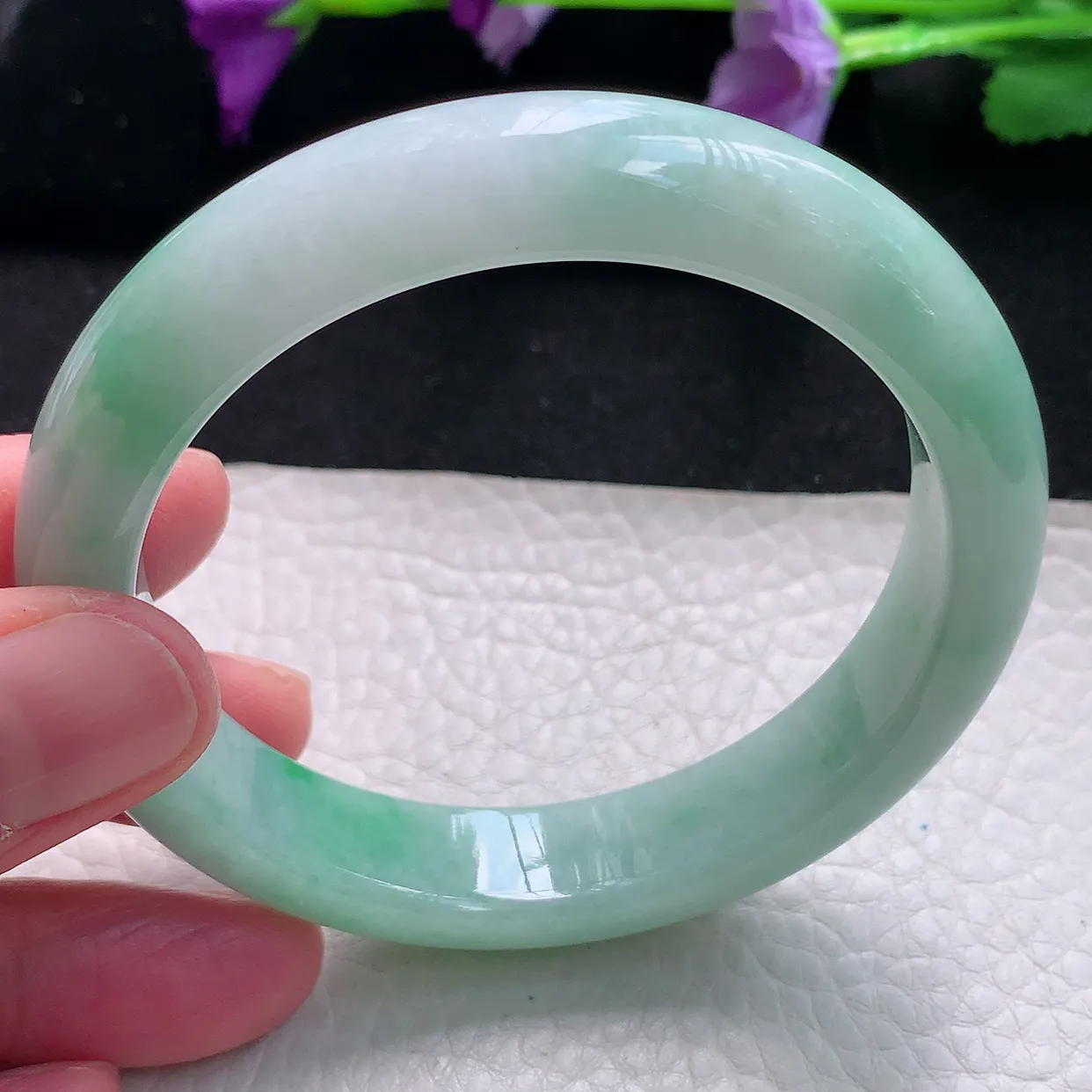 Pj自然光57.3*12.6*8.5平安镯 天然缅甸翡翠a货手镯飘绿正圈镯子