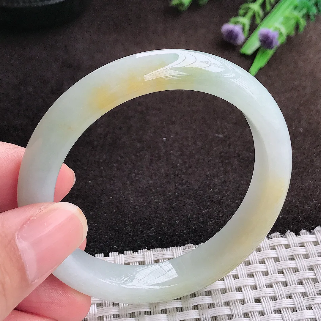 自然光52.5/10/7.9老坑冰润水灵特色黄翡手镯宽边翡翠玉镯美人镯