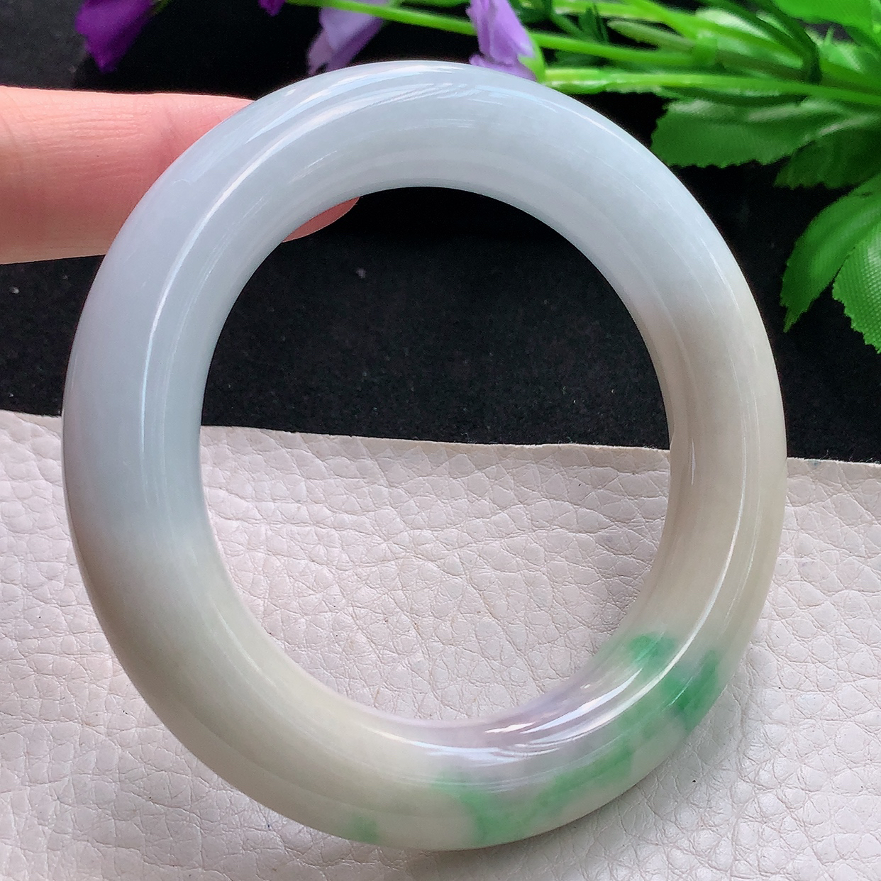 ss自然光57*13*12.7胖圆镯天然缅甸翡翠手镯三彩水润黄加绿圆条镯子