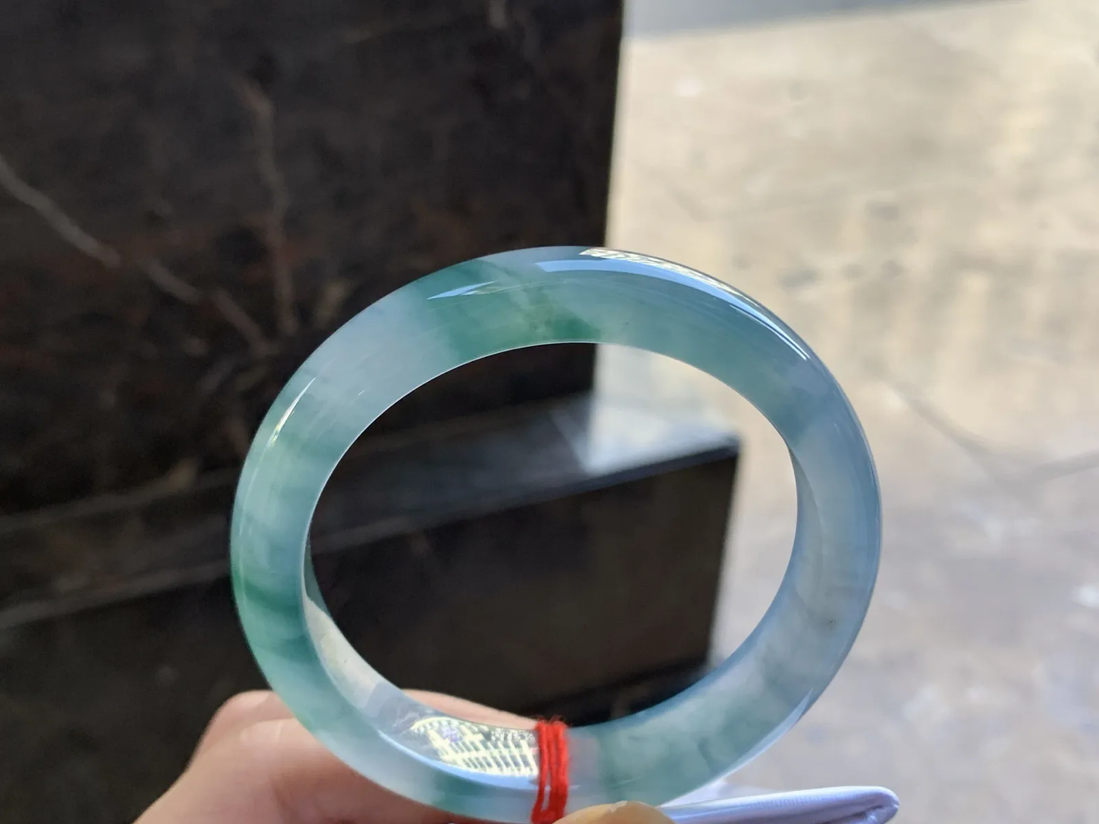 57-12.4-8.3

冰蓝花手镯^_^冰透