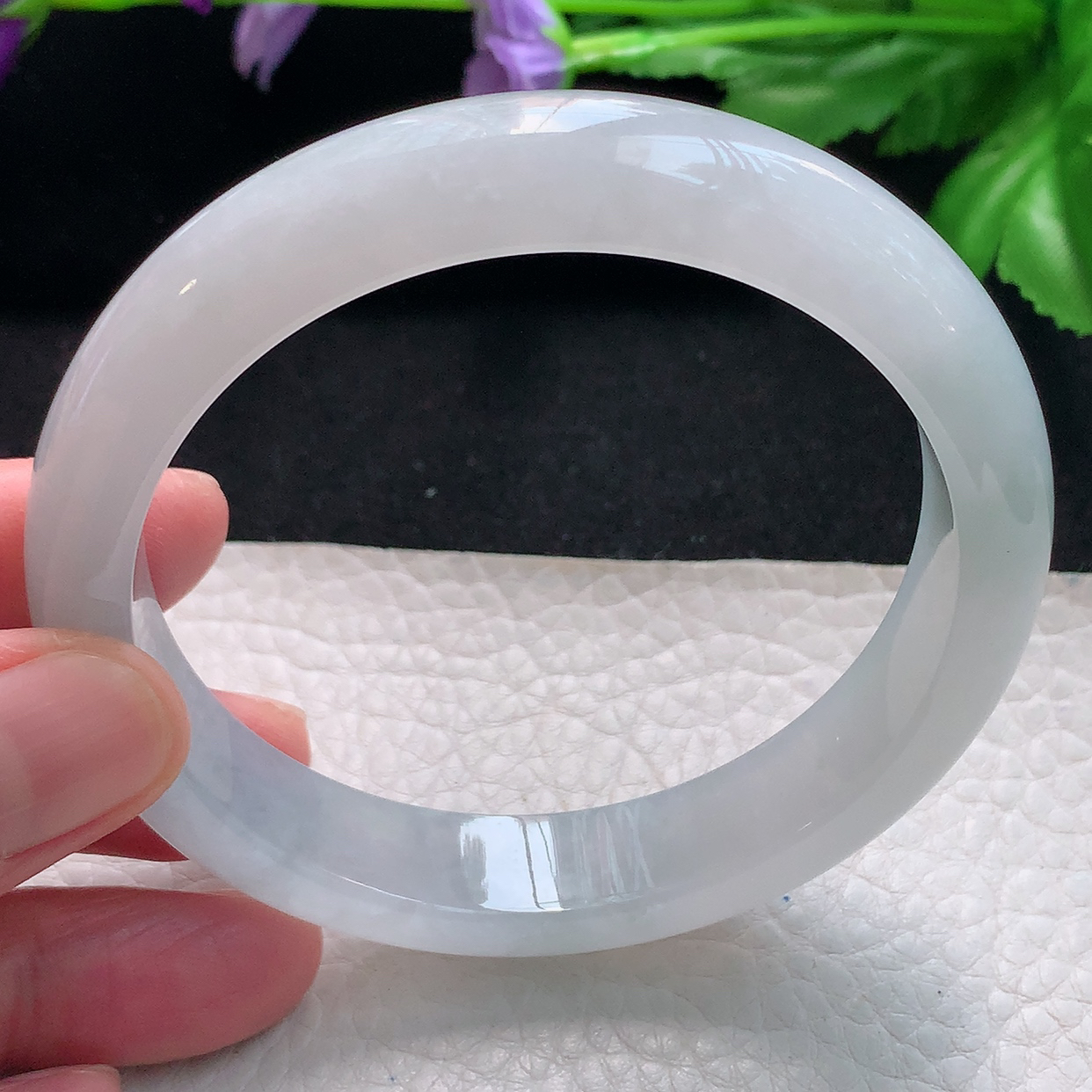 yh自然光61*12.5*8.3大圈口平安镯天然缅甸翡翠a货手镯白月光清透正圈宽边镯子