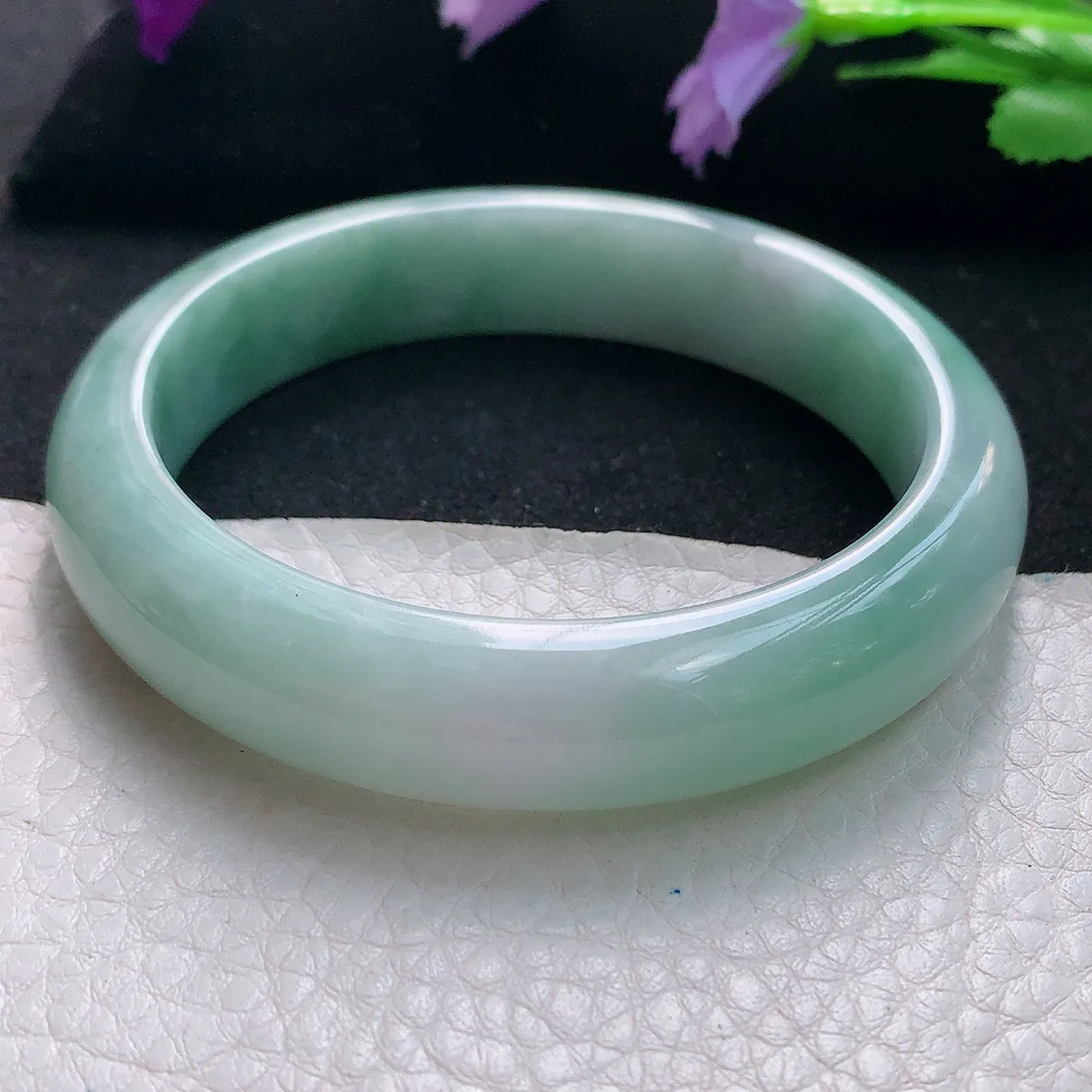 js自然光58*13*8.3平安镯天然缅甸翡翠手镯浅绿正圈宽边镯子