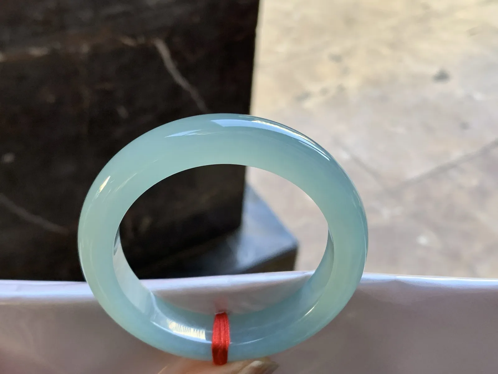 53-12.7-9.8

蓝底手镯^_^种水足 鲜艳均匀