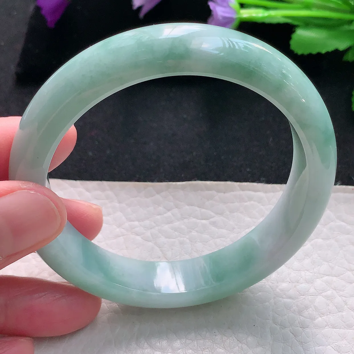 js自然光58*13*8.3平安镯天然缅甸翡翠手镯浅绿正圈宽边镯子