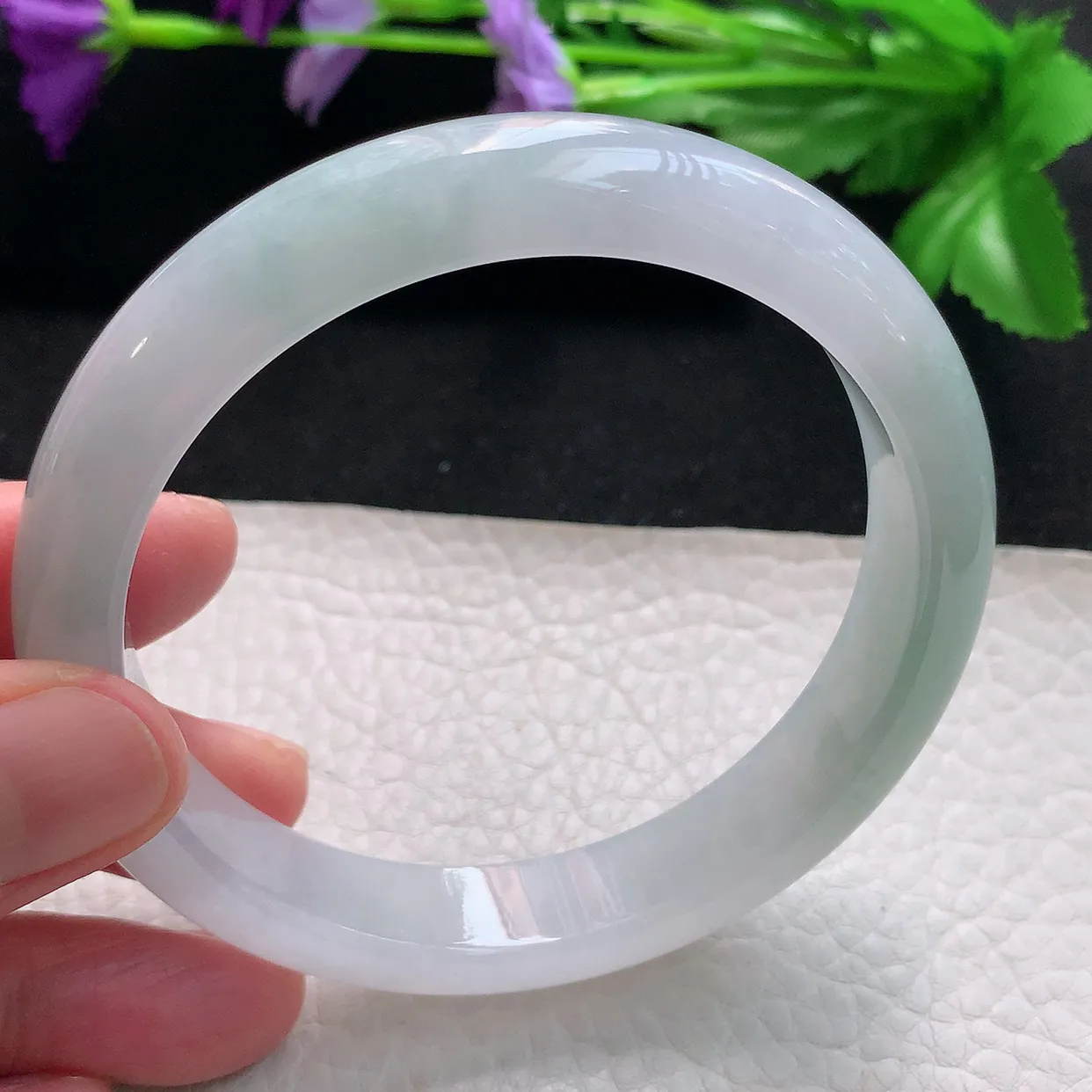 yh自然光63*12.6*8大圈口平安镯天然缅甸翡翠a货手镯正圈宽边手镯