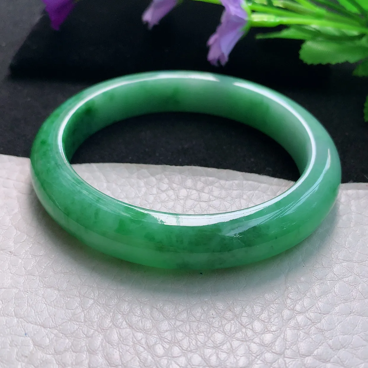 Xc自然光大圈口62.5*12*8.8平安镯天然缅甸翡翠手镯水润满绿正圈宽边镯子