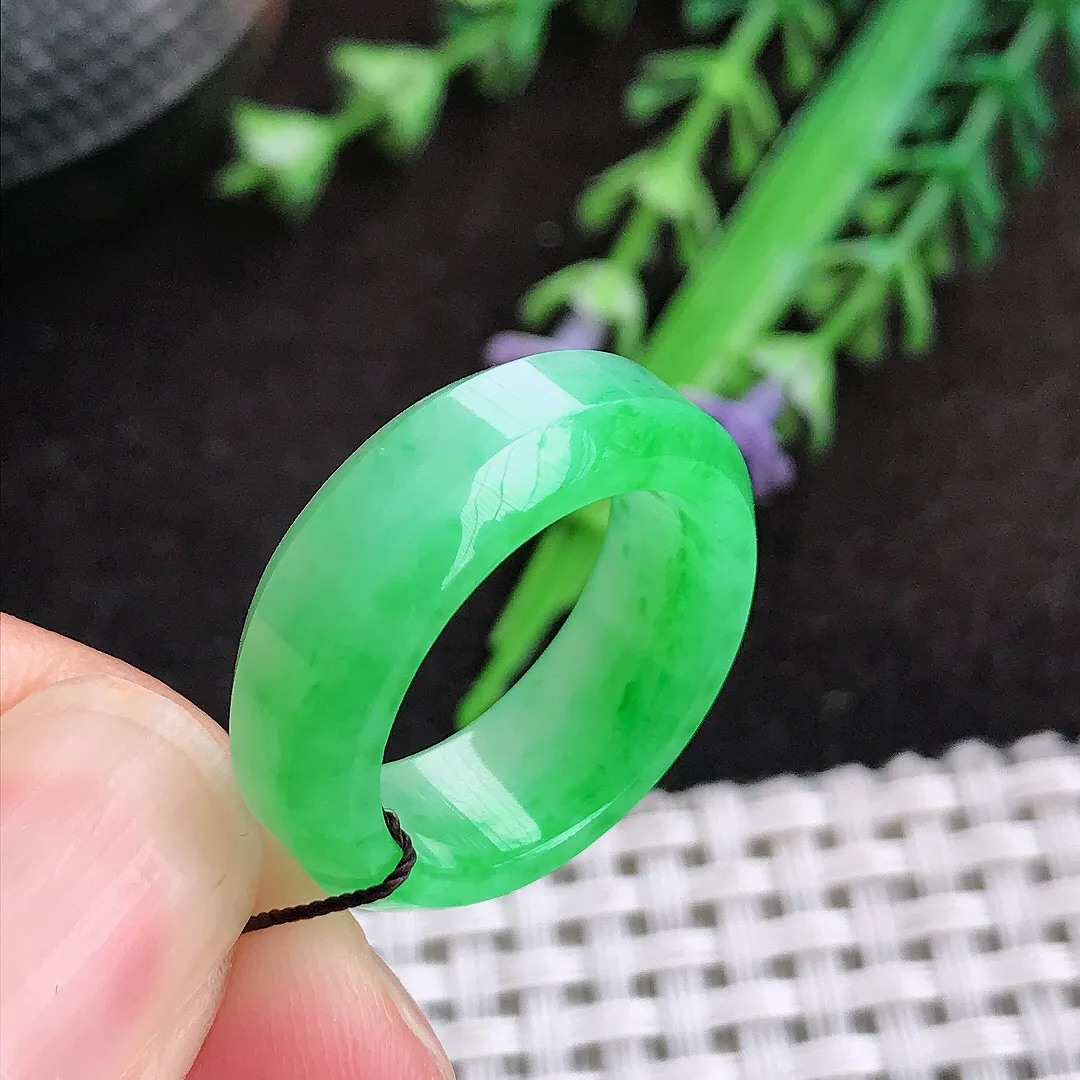 自然光18/7.8/3.6老坑冰胶水灵正阳绿指环戒指翡翠戒指