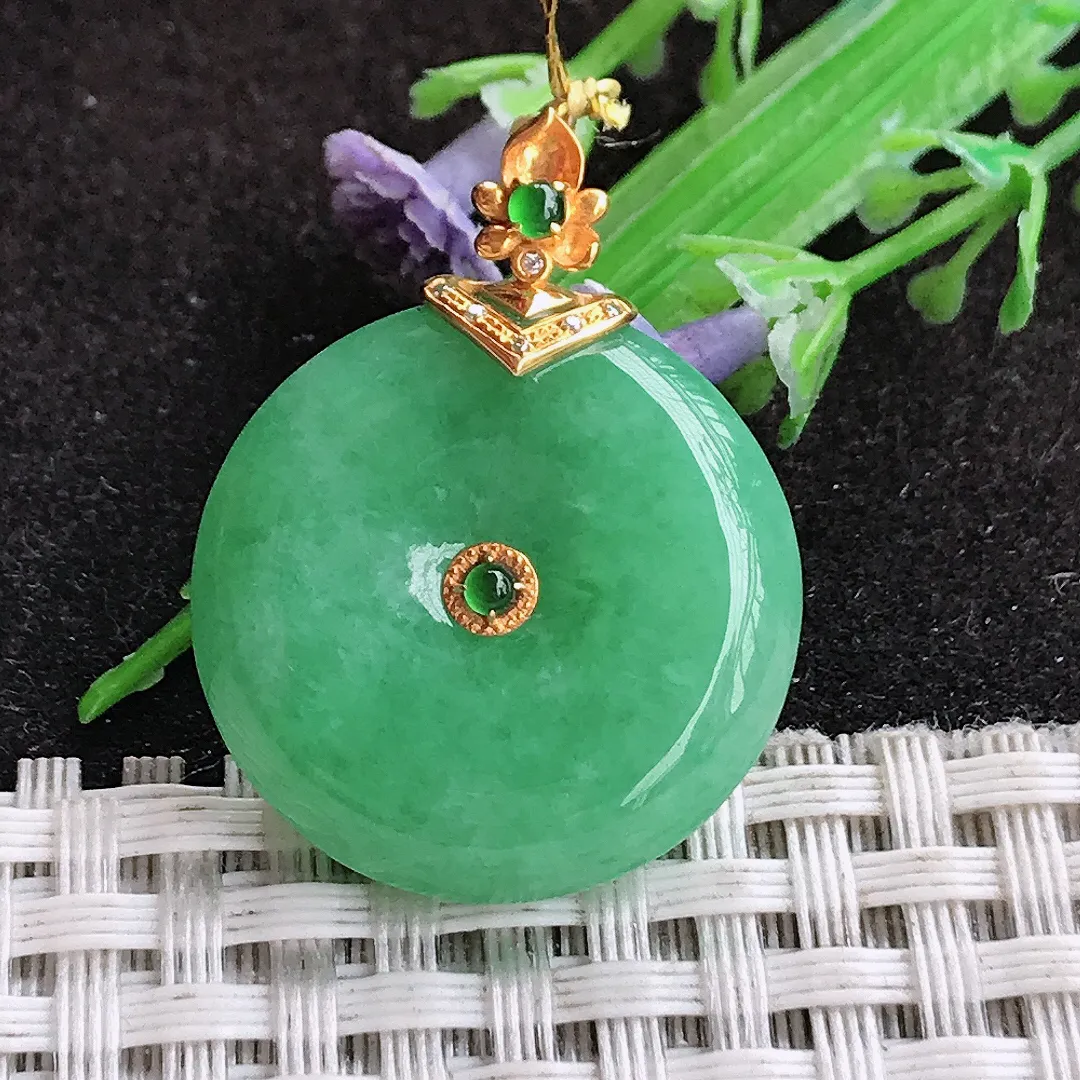 自然光24/5.6老坑18k金镶嵌满绿平安扣吊坠翡翠玉坠挂件
