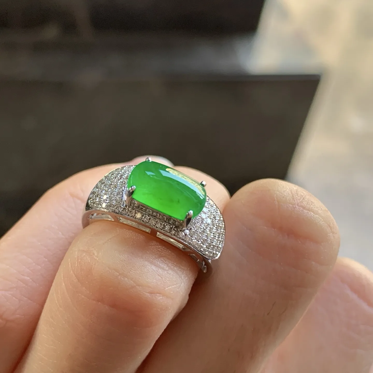 冰绿戒指^_^金钻镶嵌 色阳 水润