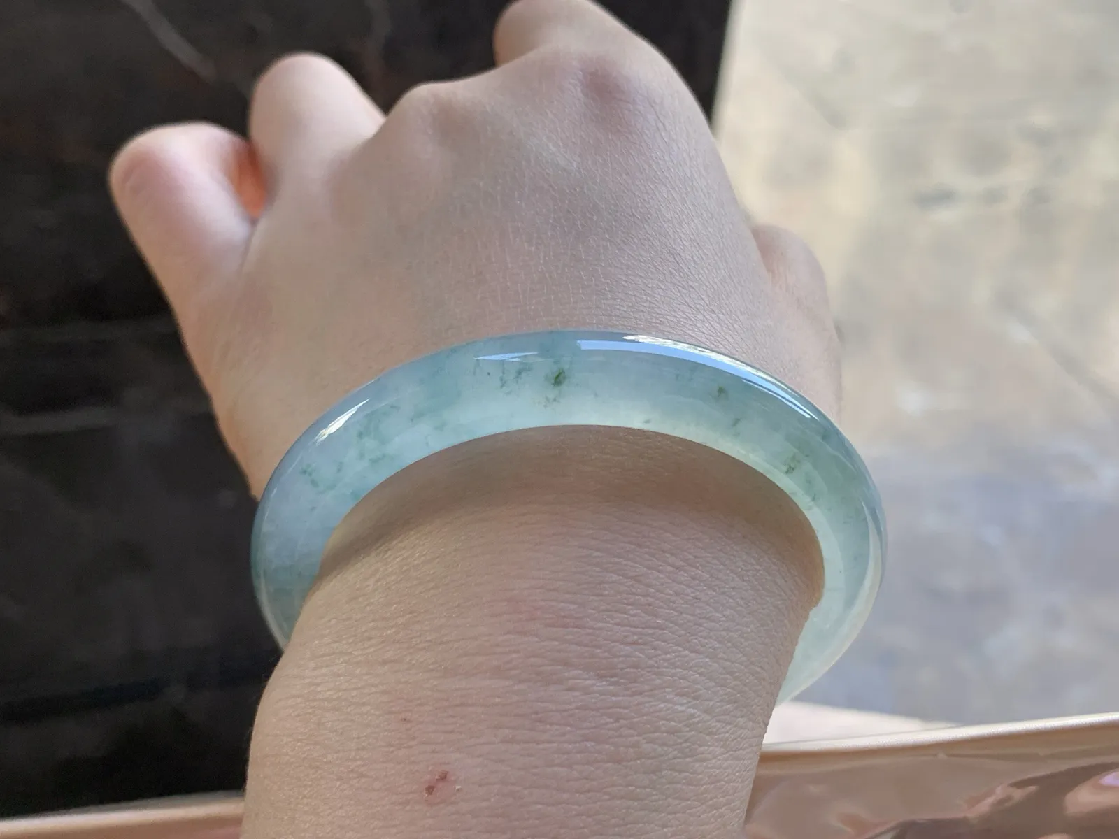 54-9.3-7.2

冰蓝花手镯^_^冰透 荧光十足