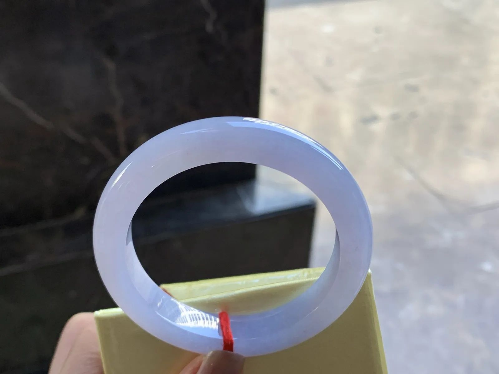 52-10.9-8.6

冰紫手镯^_^清新细腻