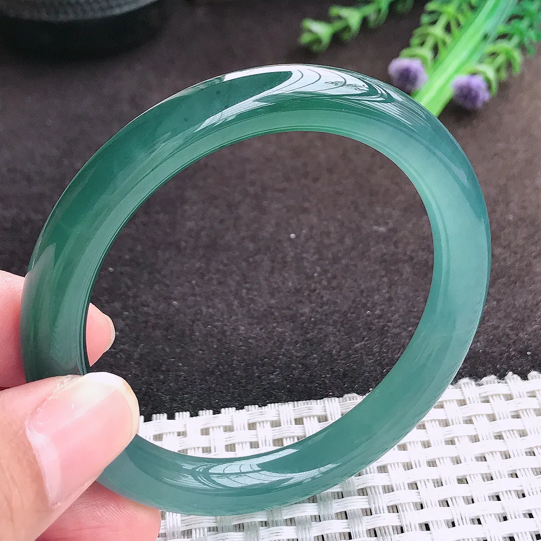 自然光55.5/9/8.6老坑冰胶果冻满色蓝韵圆条手镯宽边翡翠玉镯美人镯