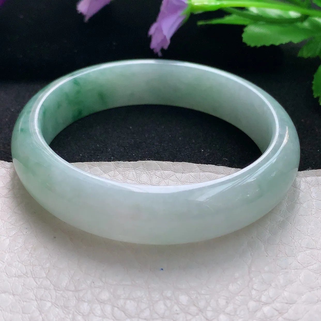 js自然光58*14*7.5平安镯 天然缅甸翡翠手镯飘绿正圈宽边镯子玉手环