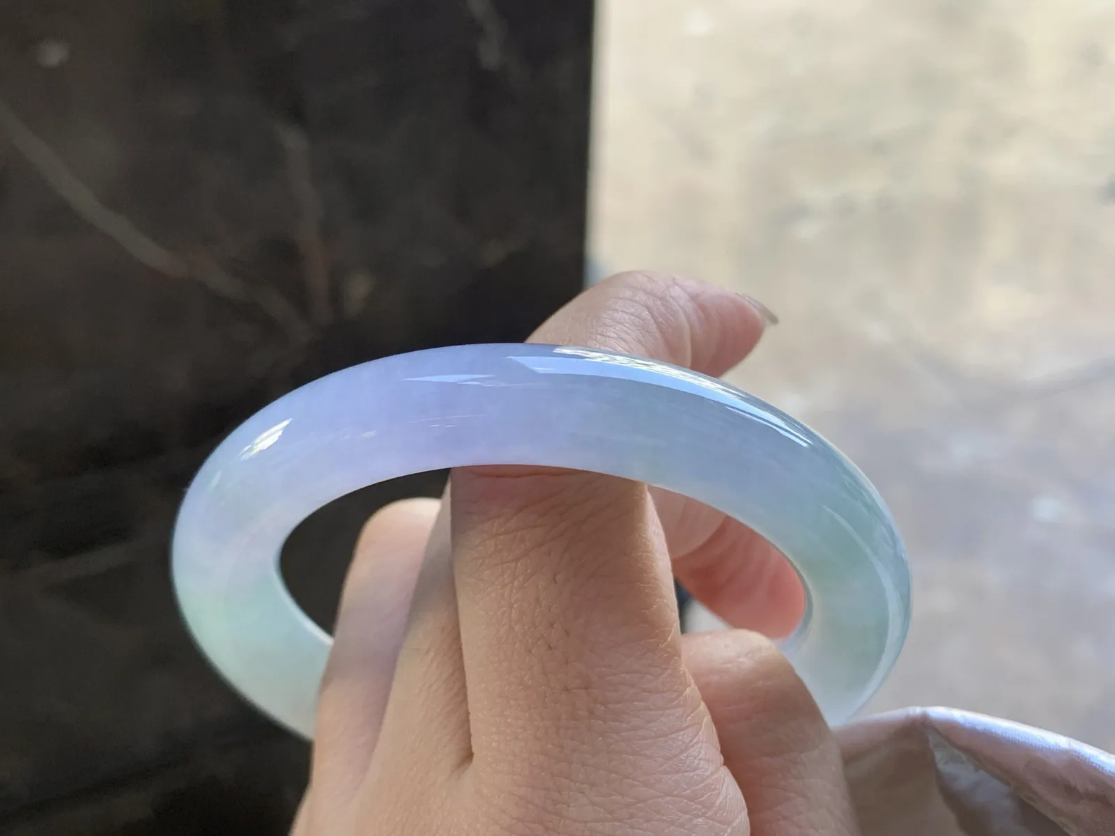 52.5-10.1

紫罗兰圆条手镯^_^鲜艳起光