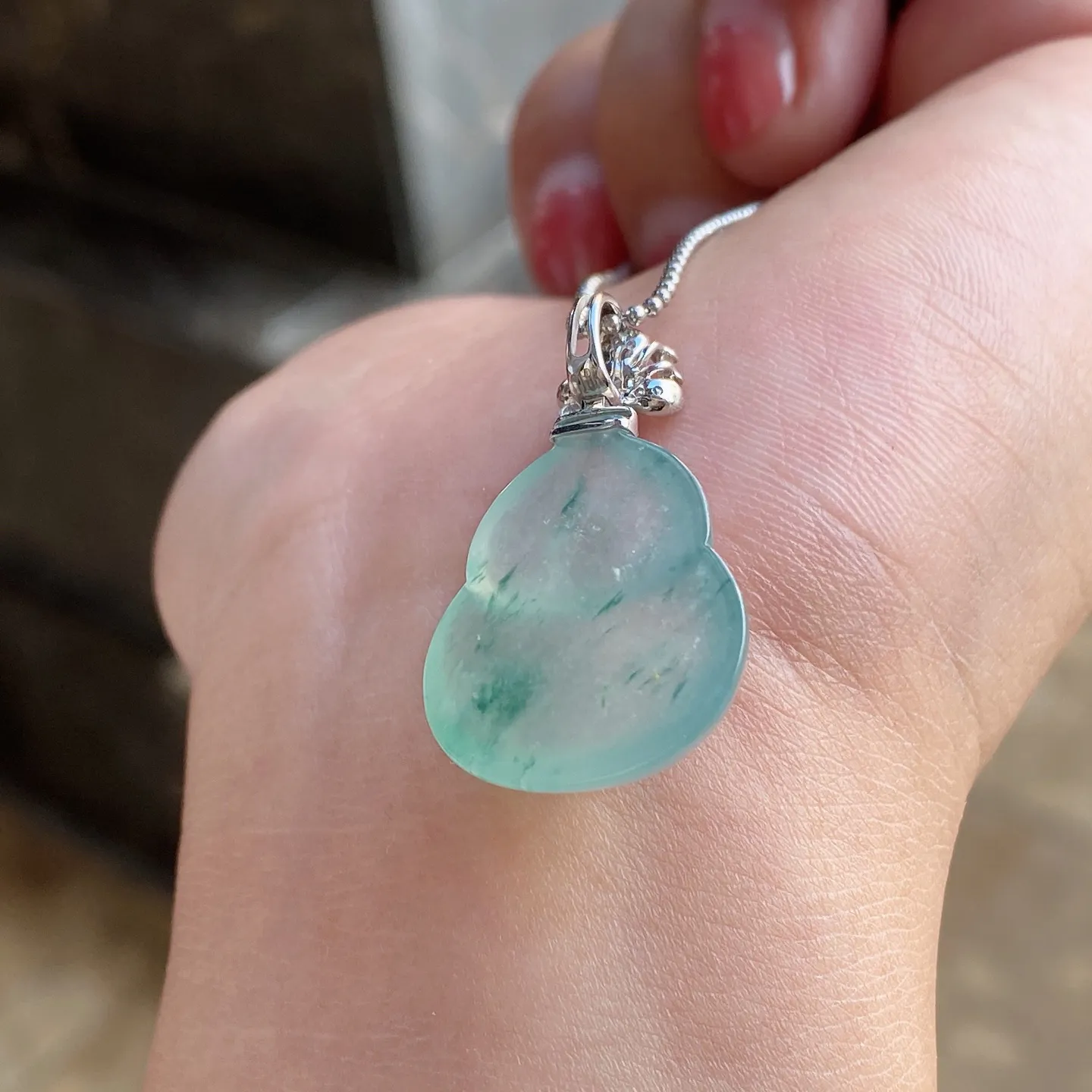 冰种飘花葫芦吊坠 尺寸29.7-19.2-6.4毫米