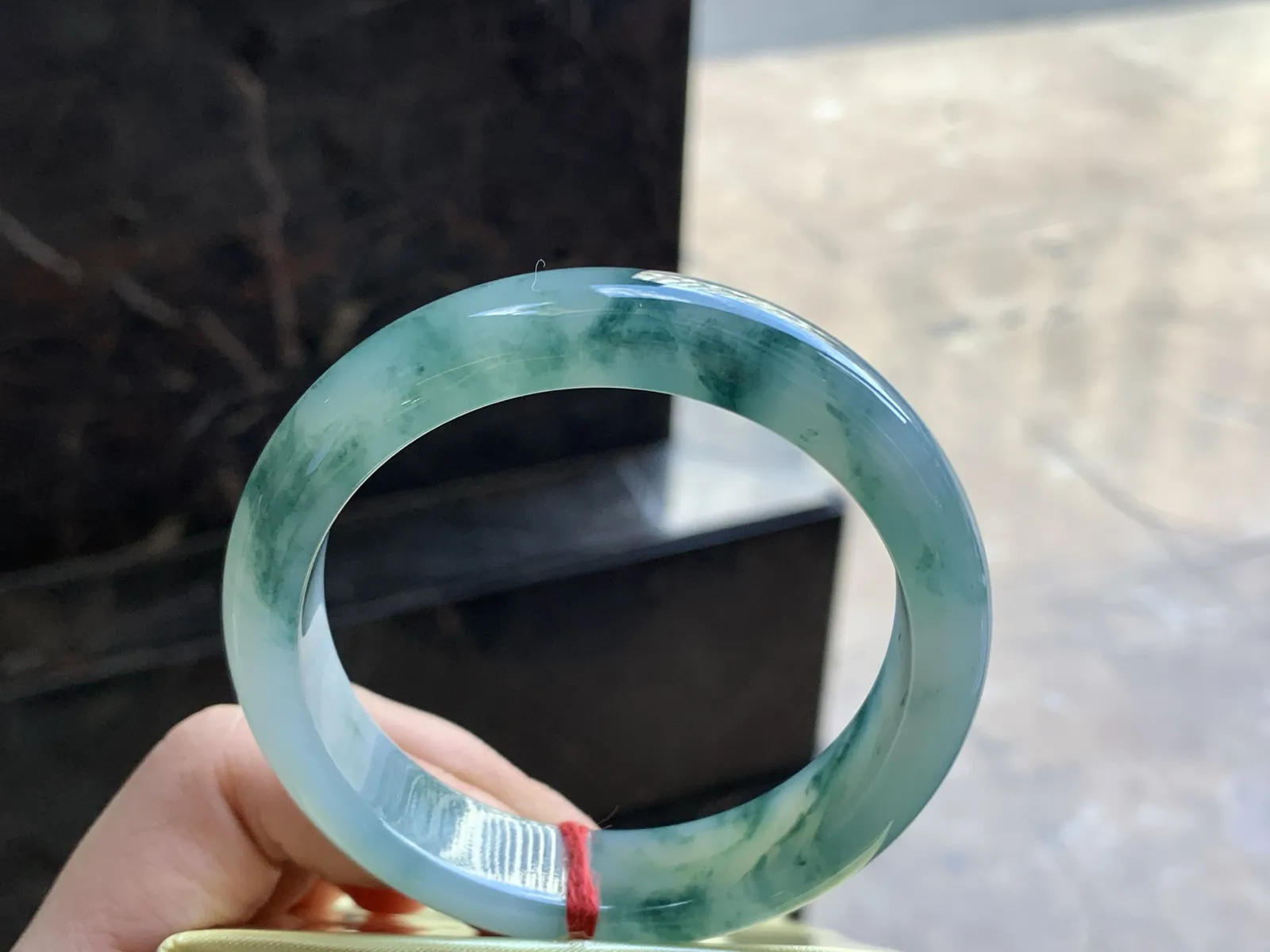 55.5-12.6-7.9

蓝花手镯^_^飘花灵韵