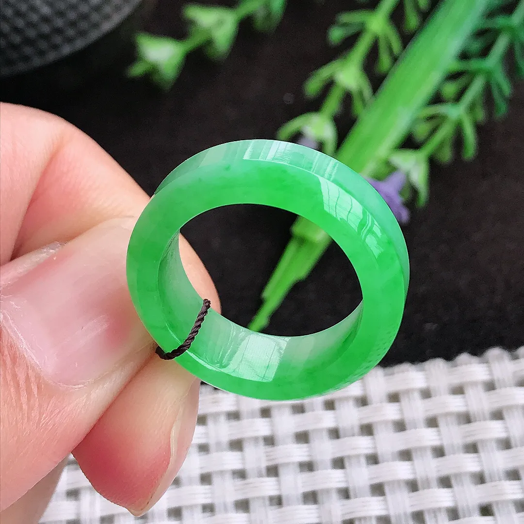 自然光18/7.8/3.6老坑冰胶水灵正阳绿指环戒指翡翠戒指