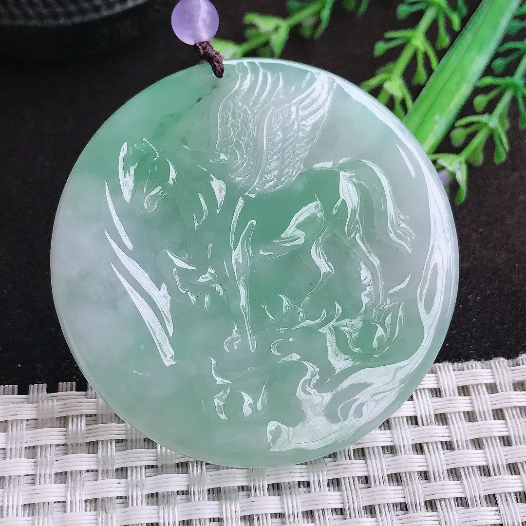 自然光5/5.8老坑冰胶水灵冰晴绿飞马吊坠马到成功翡翠玉坠挂件百搭