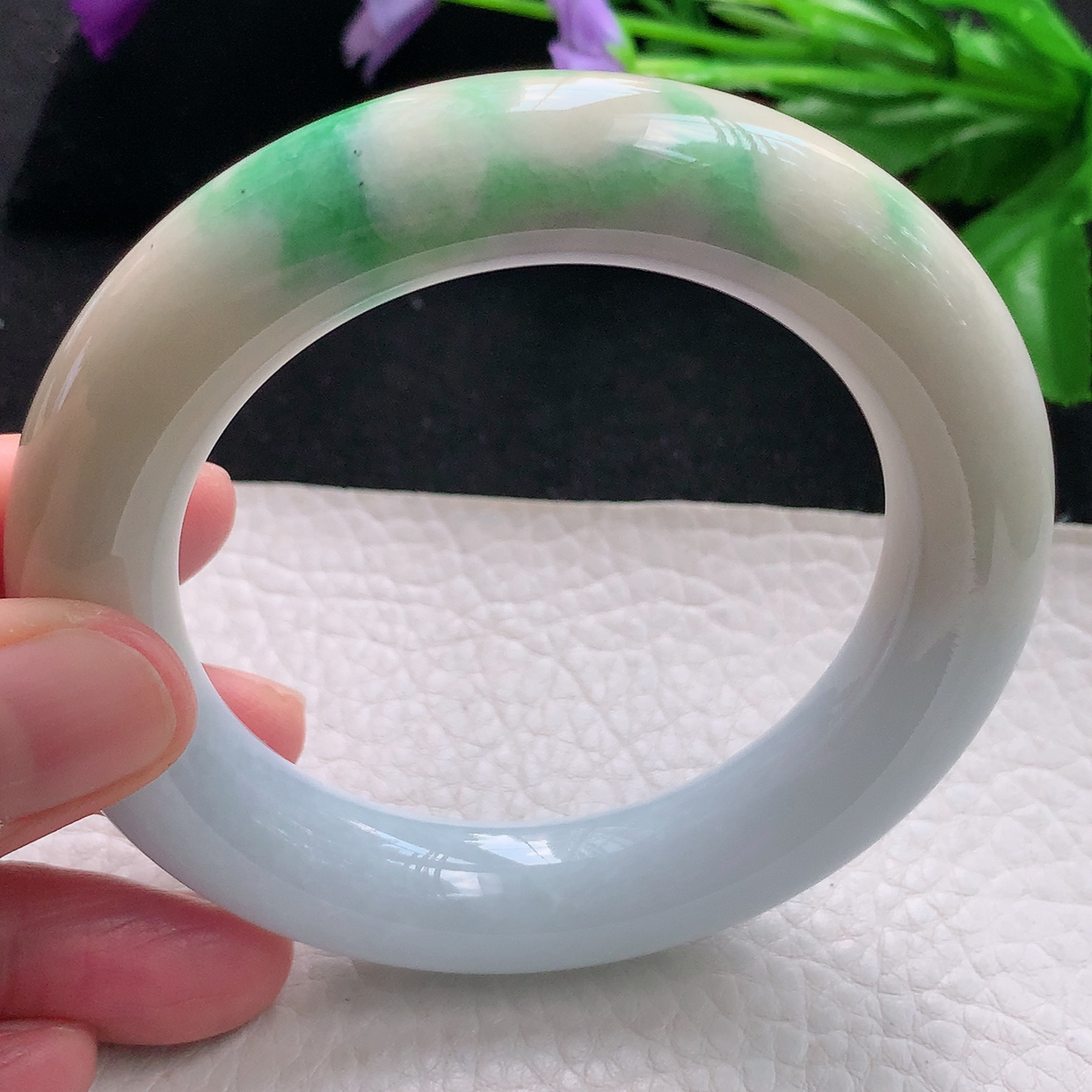 ss自然光57*13*12.7胖圆镯天然缅甸翡翠手镯三彩水润黄加绿圆条镯子