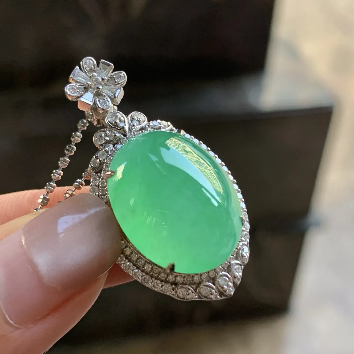 金钻镶嵌冰绿吊坠^_^荧光十足 冰透饱满