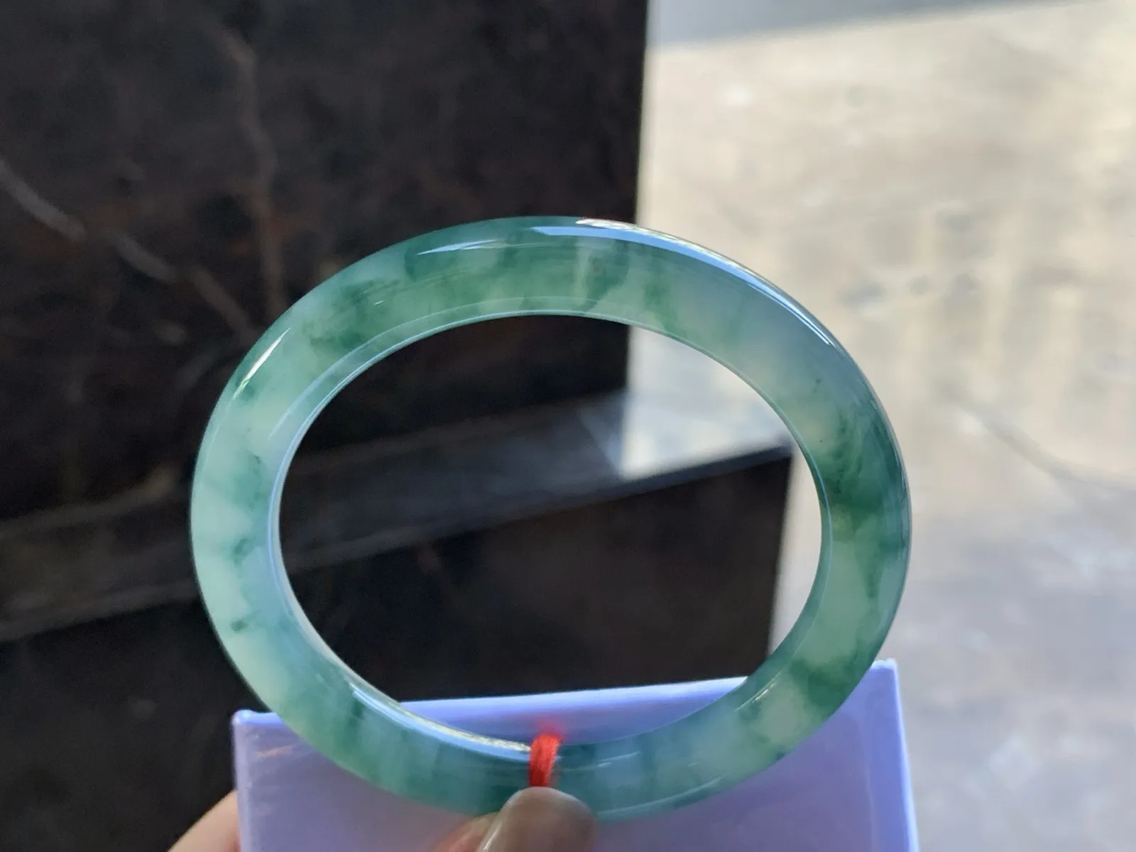 54.5-8.5

冰蓝花圆条手镯^_^飘花灵韵