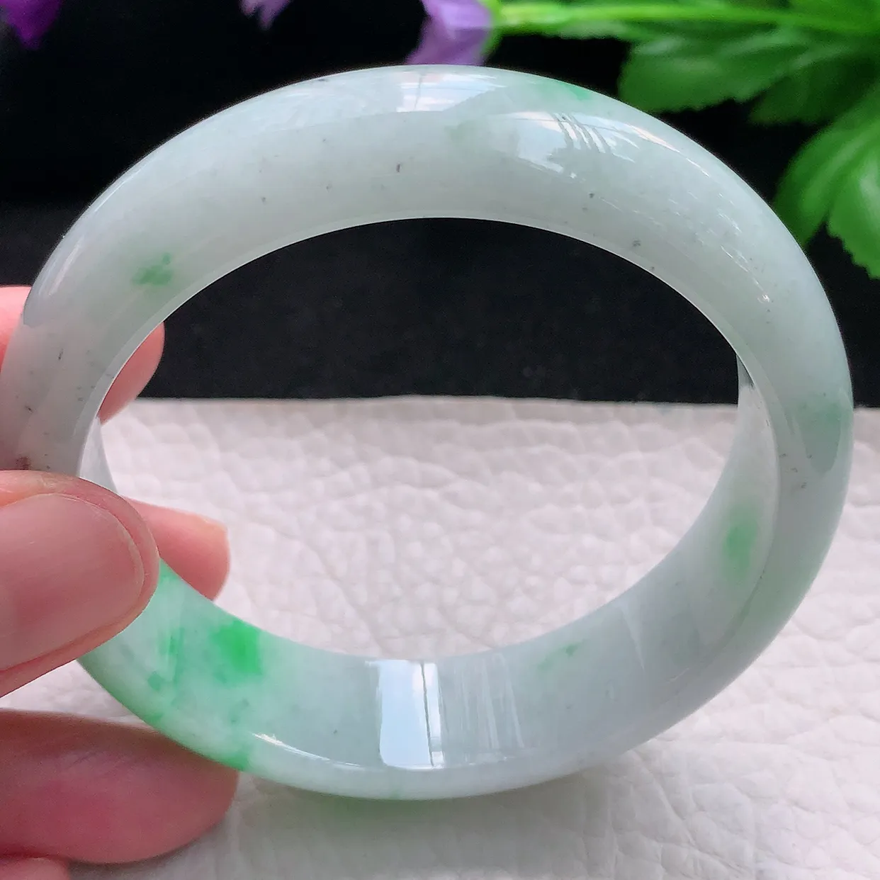 js自然光58.5*16.3*8平安镯轮胎镯天然缅甸翡翠手镯飘阳绿正圈宽边镯子