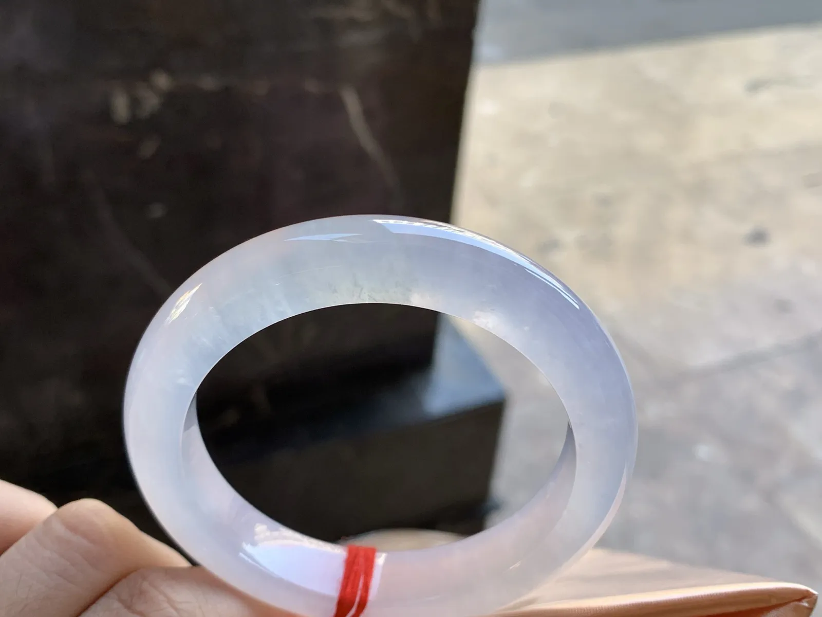 56-12.8-9.9

冰种手镯^_^荧光十足 透亮