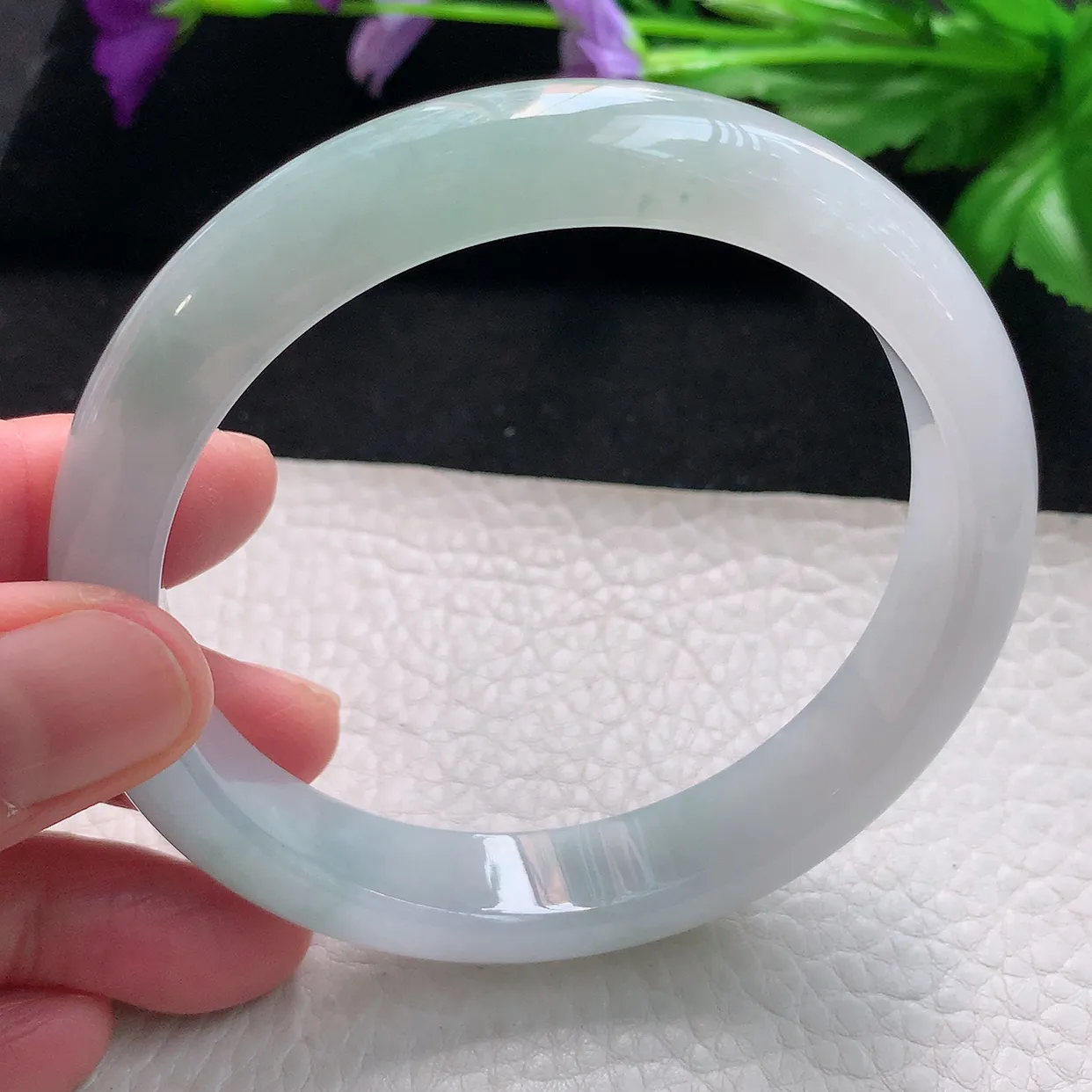 yh自然光63*12.6*8大圈口平安镯天然缅甸翡翠a货手镯正圈宽边手镯