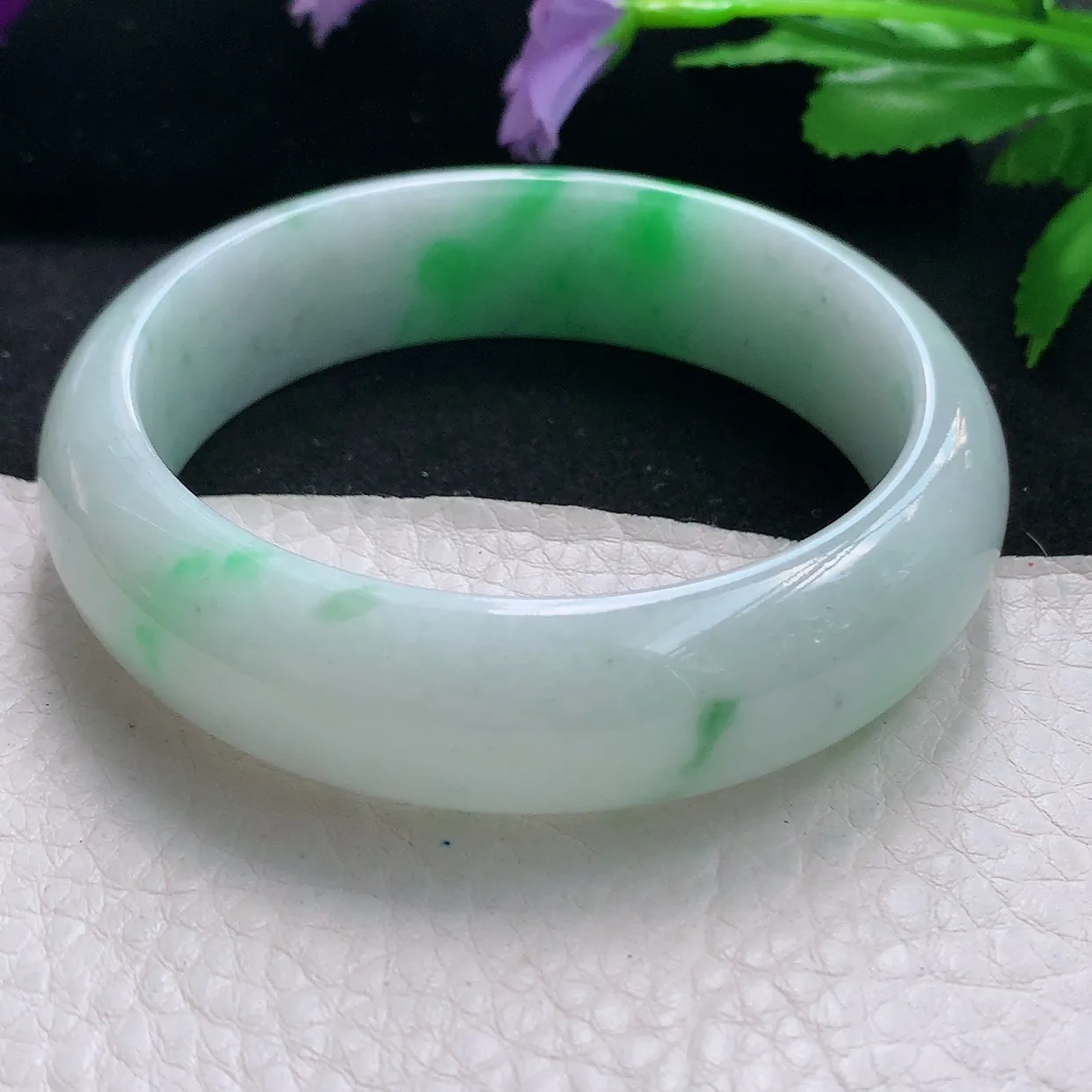 js自然光58.5*16.3*8平安镯轮胎镯天然缅甸翡翠手镯飘阳绿正圈宽边镯子