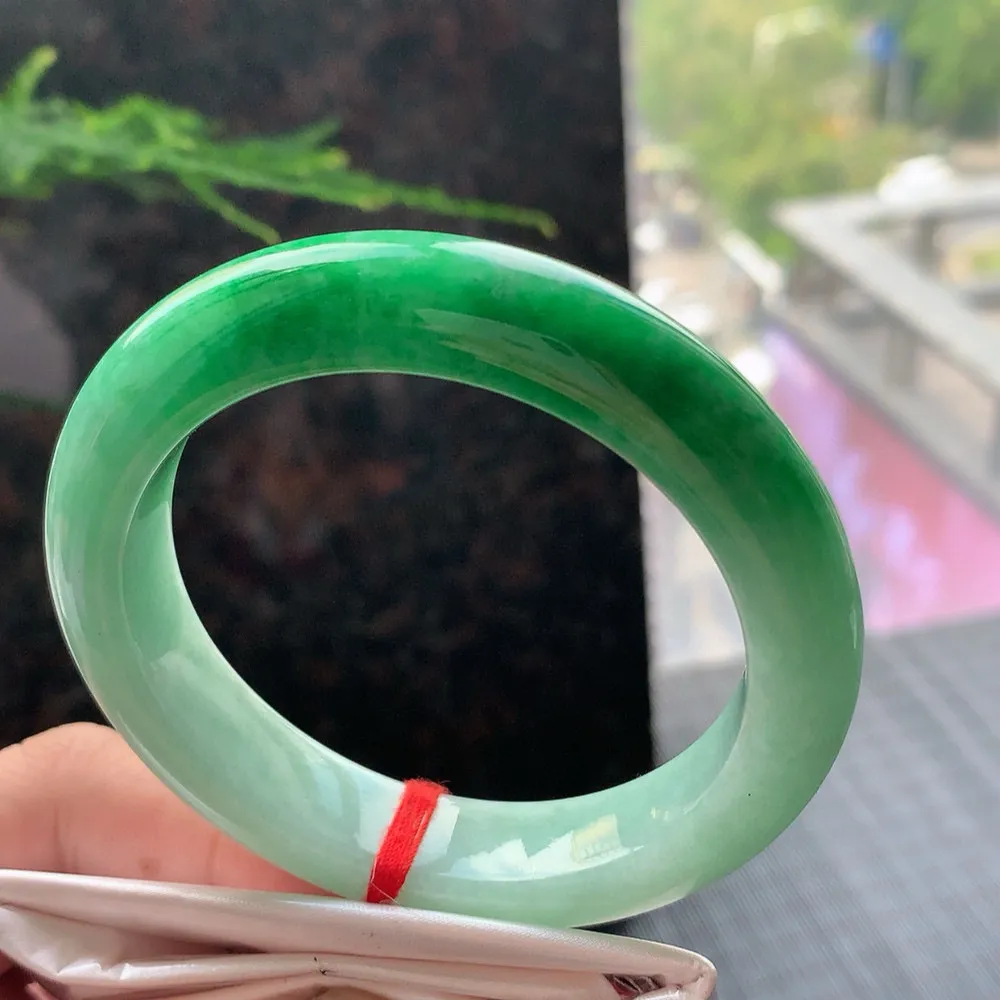 正圈一大节辣绿 无瑕 尺寸:55.8/13/9.9 色辣️️