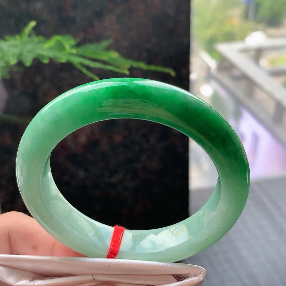 正圈一大节辣绿 无瑕 尺寸:55.8/13/9.9 色辣️️