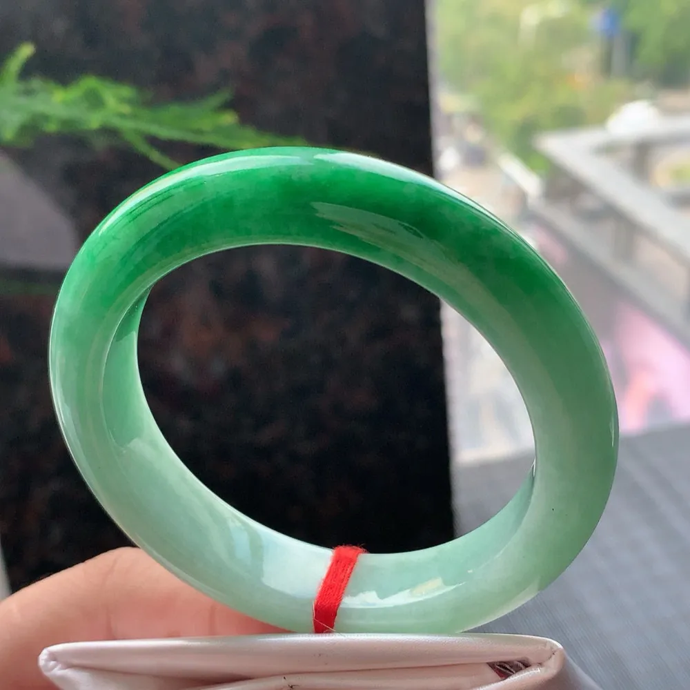 正圈一大节辣绿 无瑕 尺寸:55.8/13/9.9 色辣️️