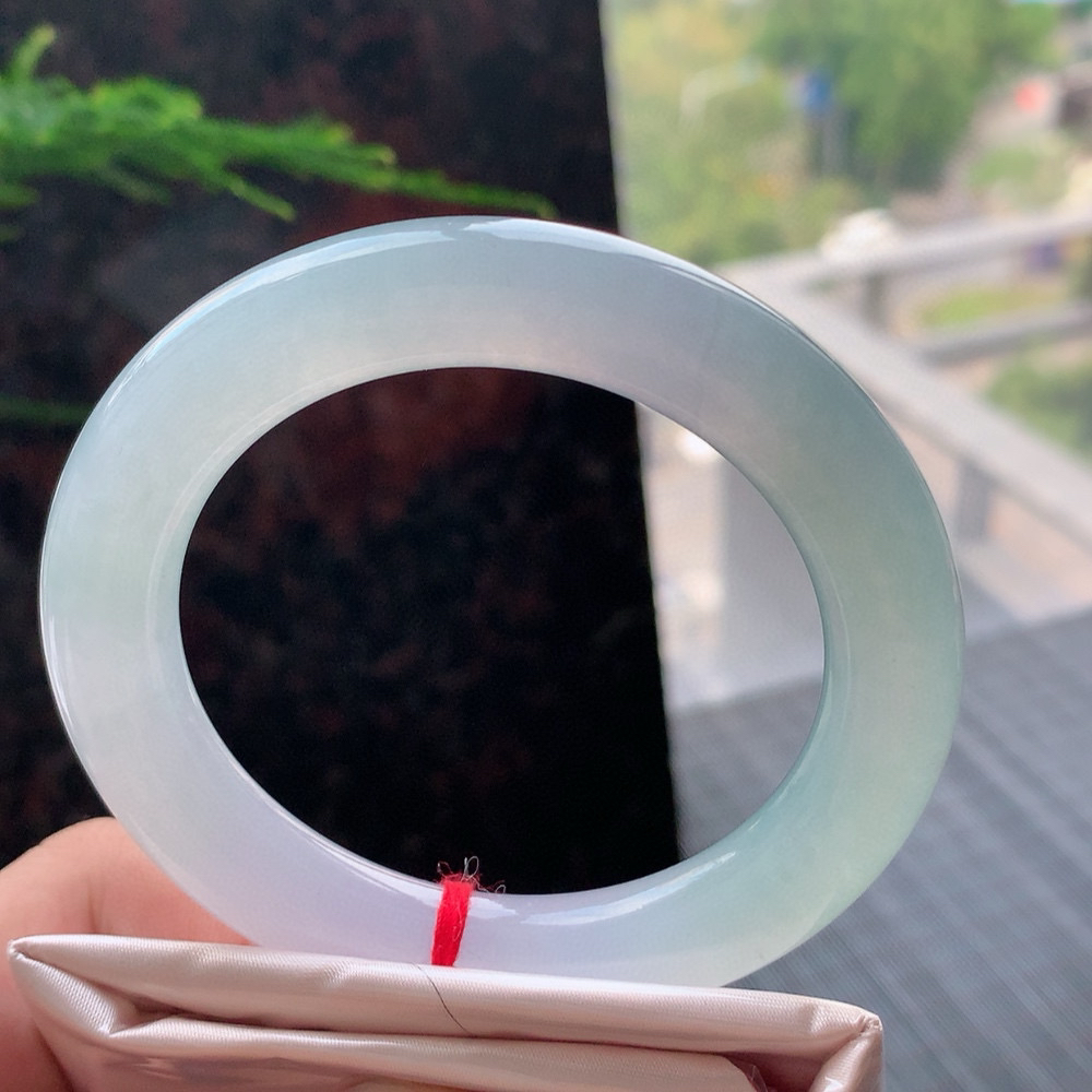 圆条高冰春彩 无瑕 尺寸:56.1/11.3 种色俱佳