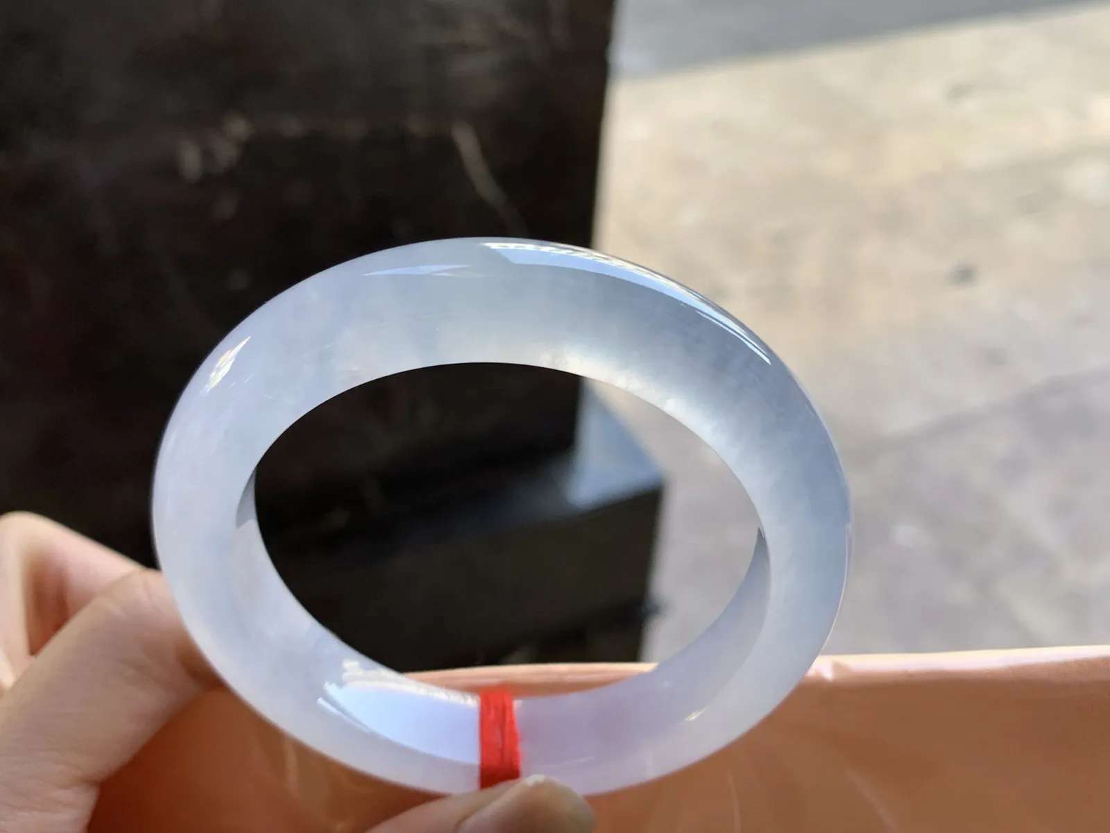 56-12.8-9.9

冰种手镯^_^荧光十足 透亮