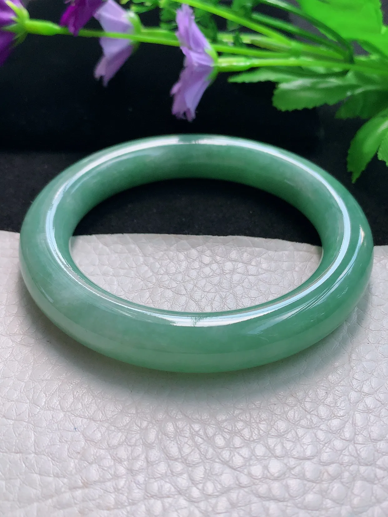 ss自然光58.5*11.5*11.2圆条镯天然缅甸翡翠手镯水润满绿圆镯子