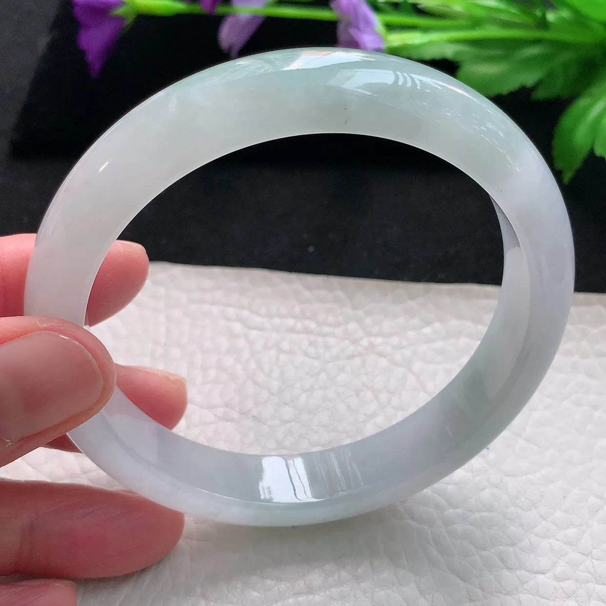 yh自然光63*12.6*8大圈口平安镯天然缅甸翡翠a货手镯正圈宽边手镯