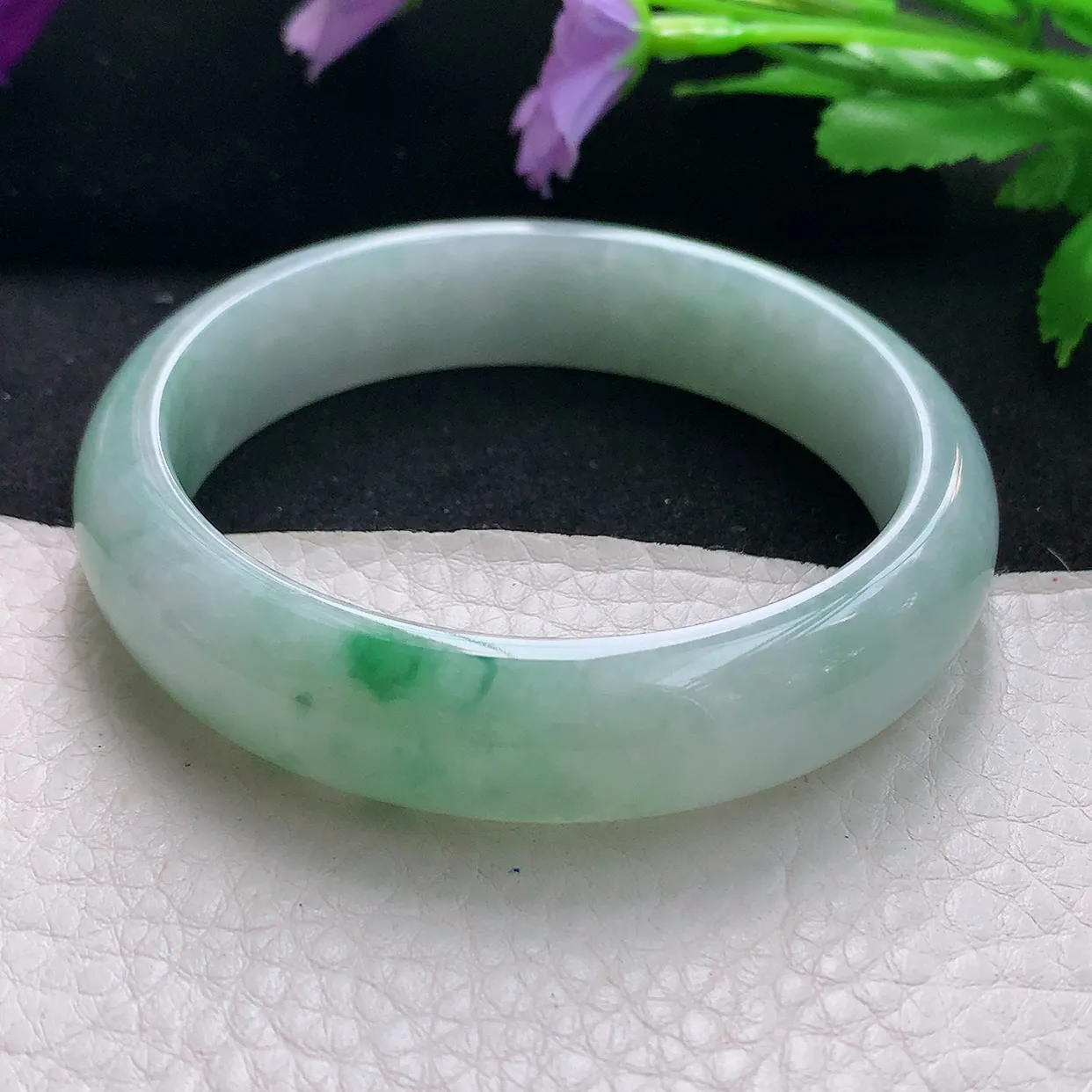 js自然光58*14*7.5平安镯 天然缅甸翡翠手镯飘绿正圈宽边镯子玉手环