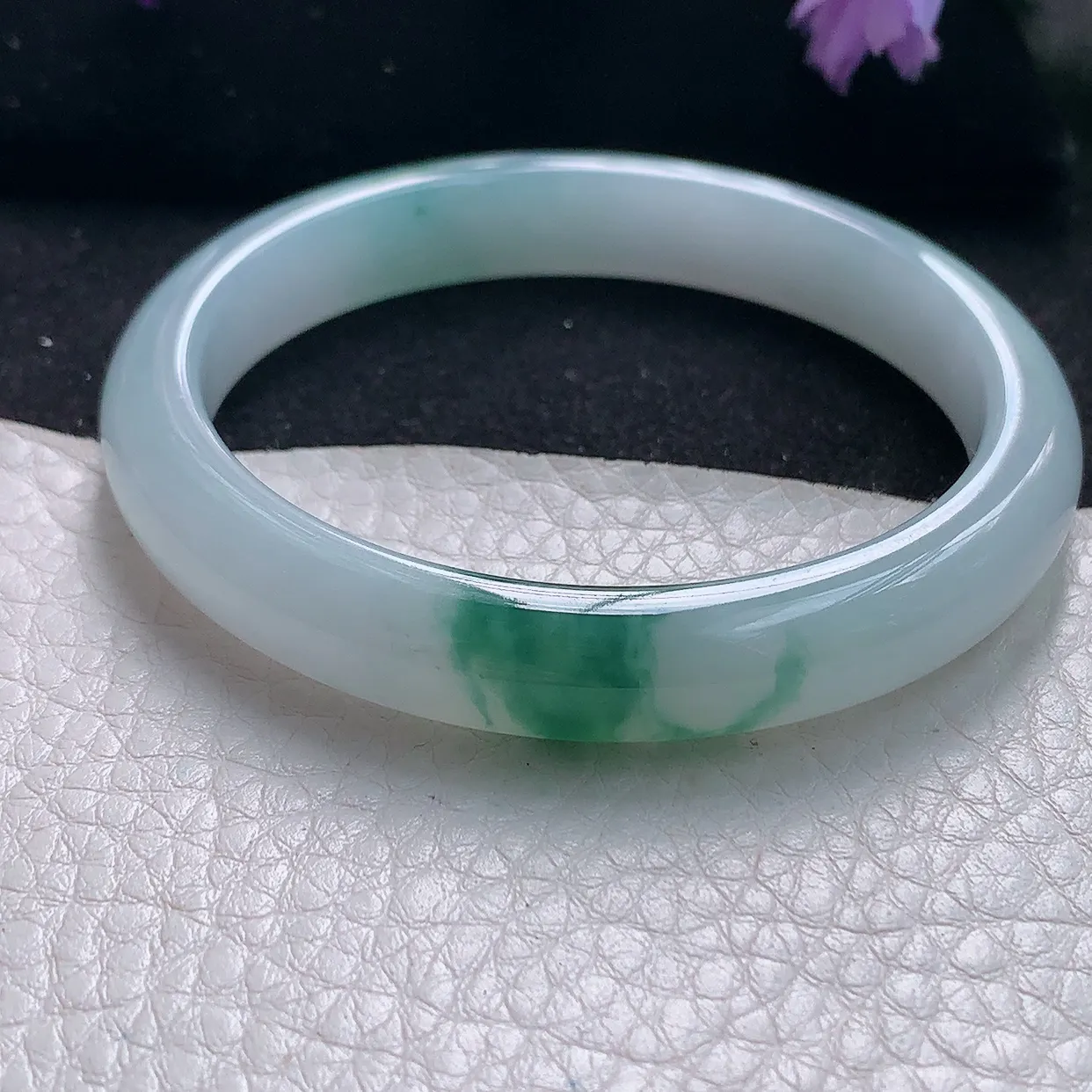 jm自然光53*9.4*6.9平安镯 天然缅甸翡翠a货手镯牛奶底飘花镯子